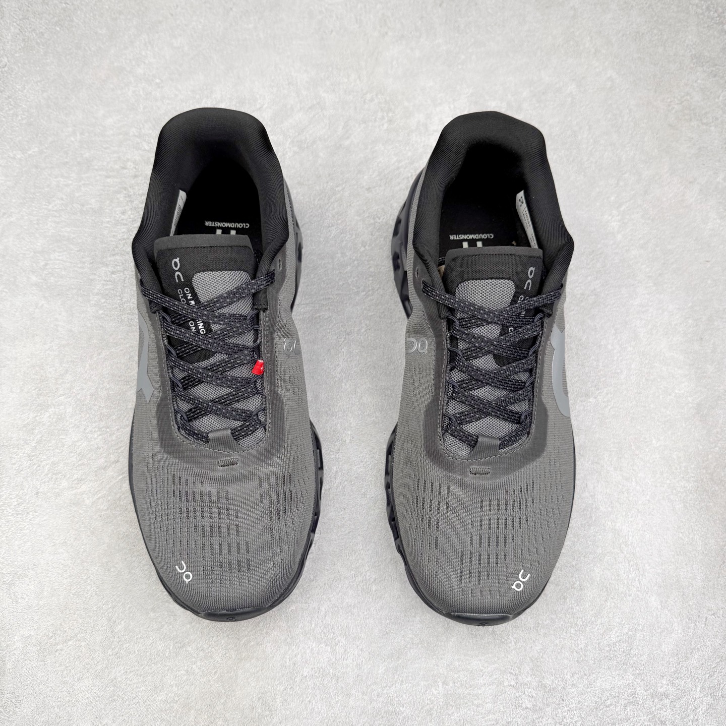 图片[2]-＃DT On昂跑 Cloudmonster 2 舒适百搭低帮训练跑步鞋 此运动品牌 开创于2010年 缓震着陆、强效回弹、轻柔质感的设计构思始终是ON研制关键 与此同时基于“为全球提供革新性的跑步感受”信念 陆续推出了多款跑鞋及其以专业运动人体跑步工程学为设计关键的功能性跑步服饰设备 让跑者不费力气地畅快畅跑 尺码：36 36.5 37.5 38 38.5 39 40 40.5 41 42 42.5 43 44 44.5 45-选品中心