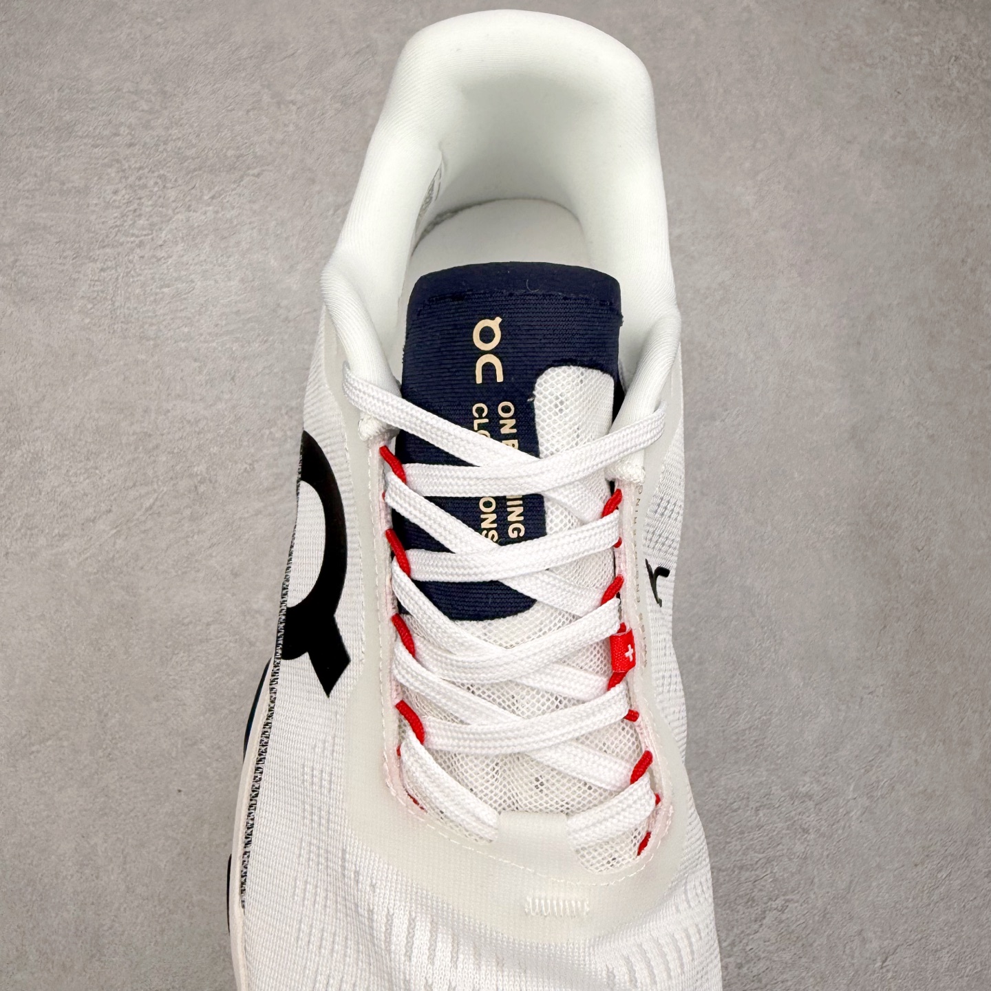 图片[5]-＃DT On昂跑 Cloudmonster 2 舒适百搭低帮训练跑步鞋 此运动品牌 开创于2010年 缓震着陆、强效回弹、轻柔质感的设计构思始终是ON研制关键 与此同时基于“为全球提供革新性的跑步感受”信念 陆续推出了多款跑鞋及其以专业运动人体跑步工程学为设计关键的功能性跑步服饰设备 让跑者不费力气地畅快畅跑 尺码：36 36.5 37.5 38 38.5 39 40 40.5 41 42 42.5 43 44 44.5 45-选品中心