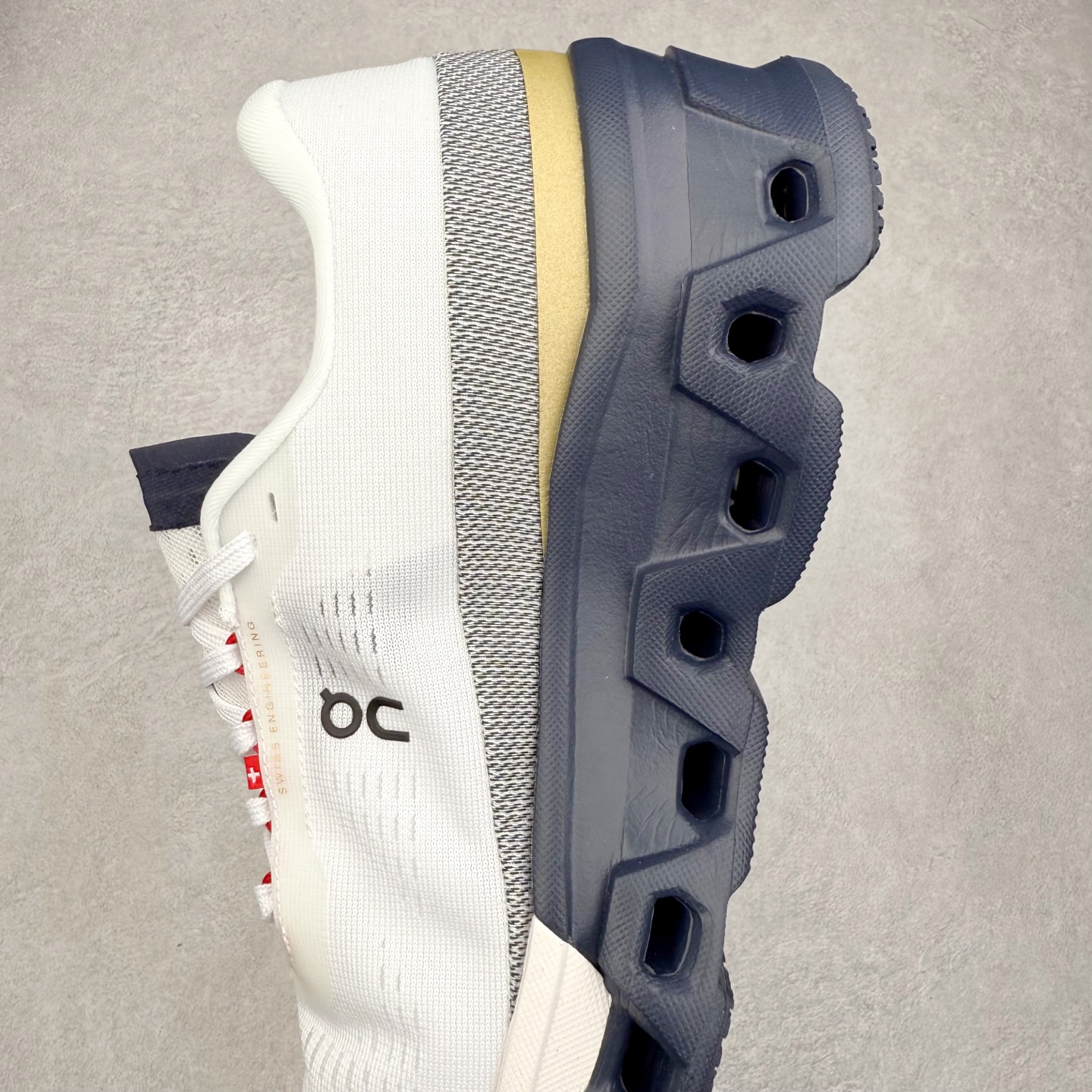 图片[7]-＃DT On昂跑 Cloudmonster 2 舒适百搭低帮训练跑步鞋 此运动品牌 开创于2010年 缓震着陆、强效回弹、轻柔质感的设计构思始终是ON研制关键 与此同时基于“为全球提供革新性的跑步感受”信念 陆续推出了多款跑鞋及其以专业运动人体跑步工程学为设计关键的功能性跑步服饰设备 让跑者不费力气地畅快畅跑 尺码：36 36.5 37.5 38 38.5 39 40 40.5 41 42 42.5 43 44 44.5 45-选品中心