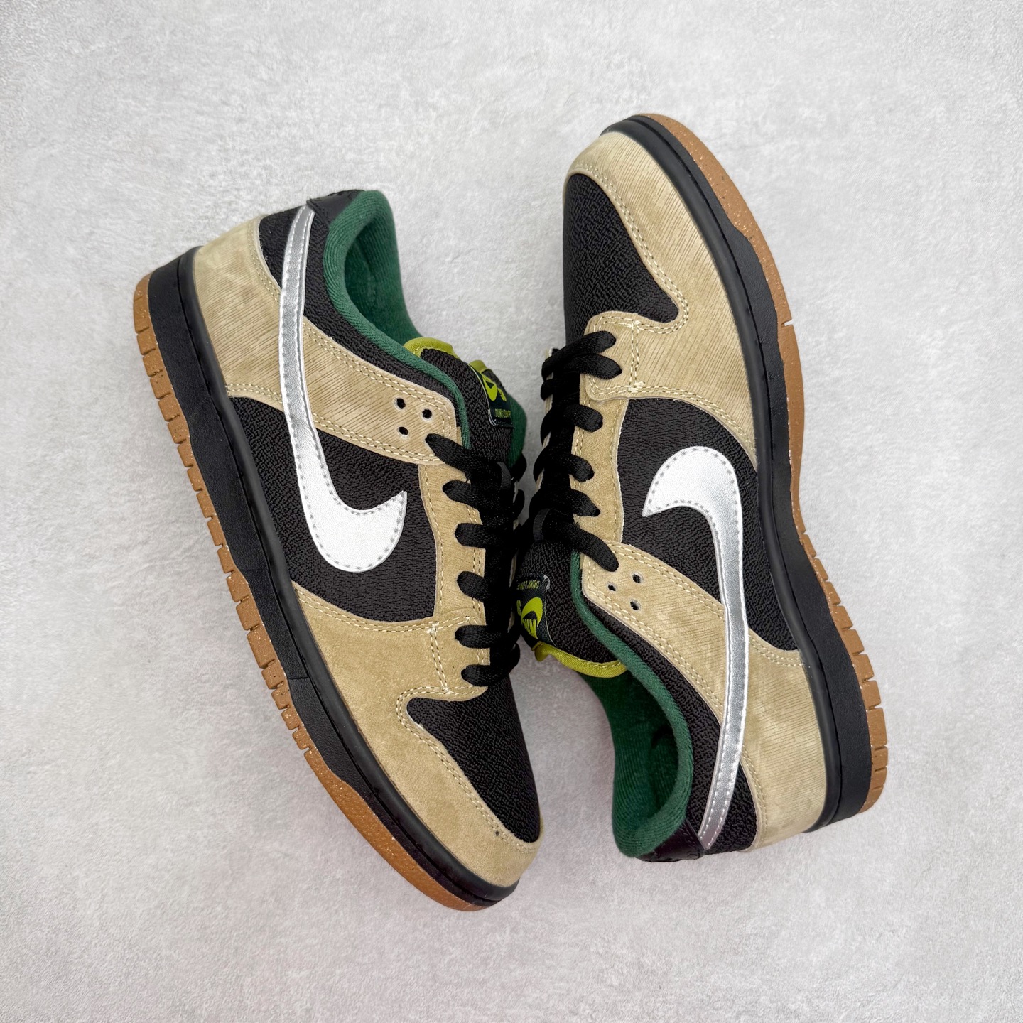 图片[3]-＃F版 NK SB Dunk Low FQ7585-200 极限压缩利润空间 超乎所想的高性价比 用料绝不含糊 原盒原配 正确耐磨橡胶大底 超高清洁度 全鞋零毛边皮料切割 全套原楦原模倾力打造完美版型 尺码：36 36.5 37.5 38 38.5 39 40 40.5 41 42 42.5 43 44 44.5 45 46 47.5-选品中心