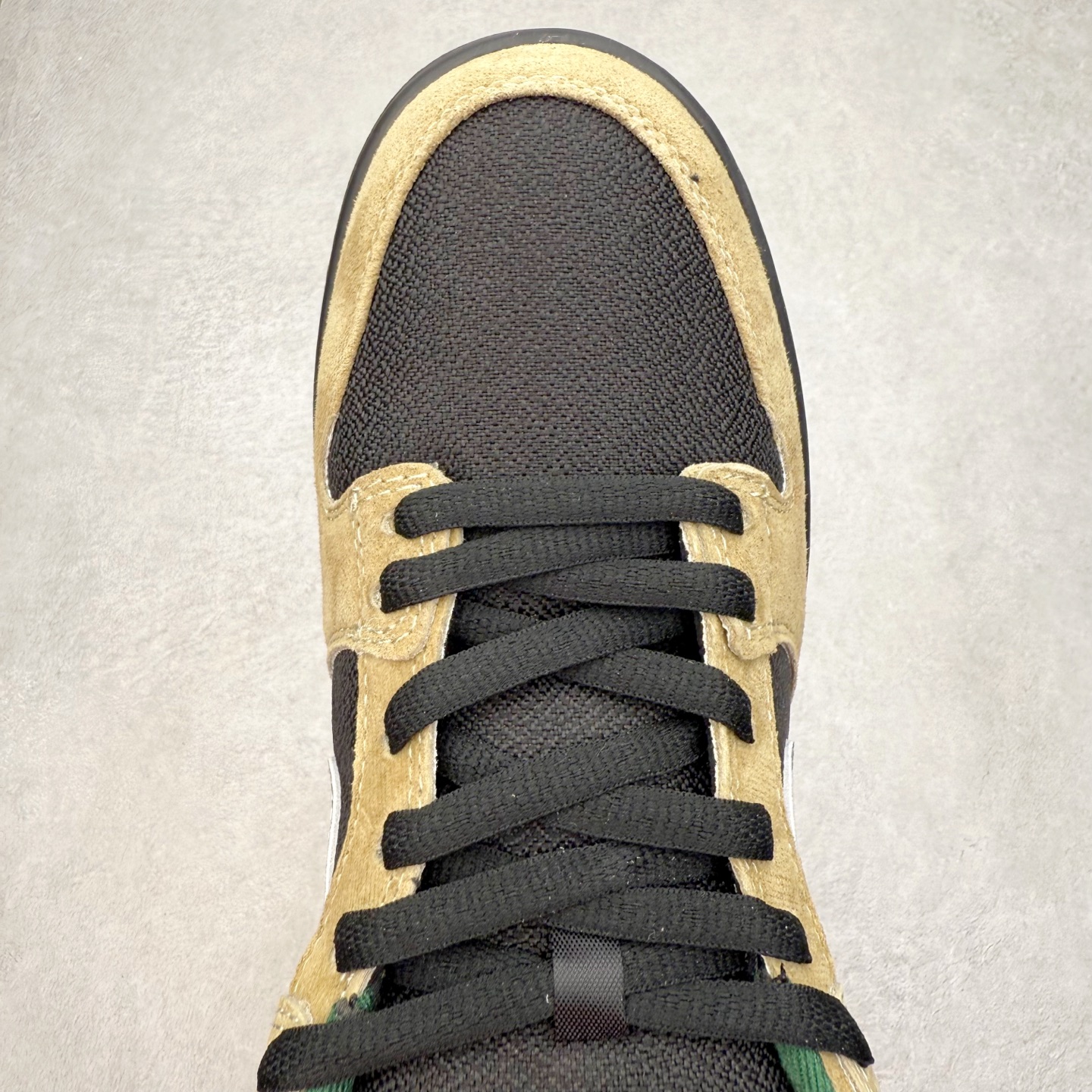 图片[4]-＃F版 NK SB Dunk Low FQ7585-200 极限压缩利润空间 超乎所想的高性价比 用料绝不含糊 原盒原配 正确耐磨橡胶大底 超高清洁度 全鞋零毛边皮料切割 全套原楦原模倾力打造完美版型 尺码：36 36.5 37.5 38 38.5 39 40 40.5 41 42 42.5 43 44 44.5 45 46 47.5-选品中心