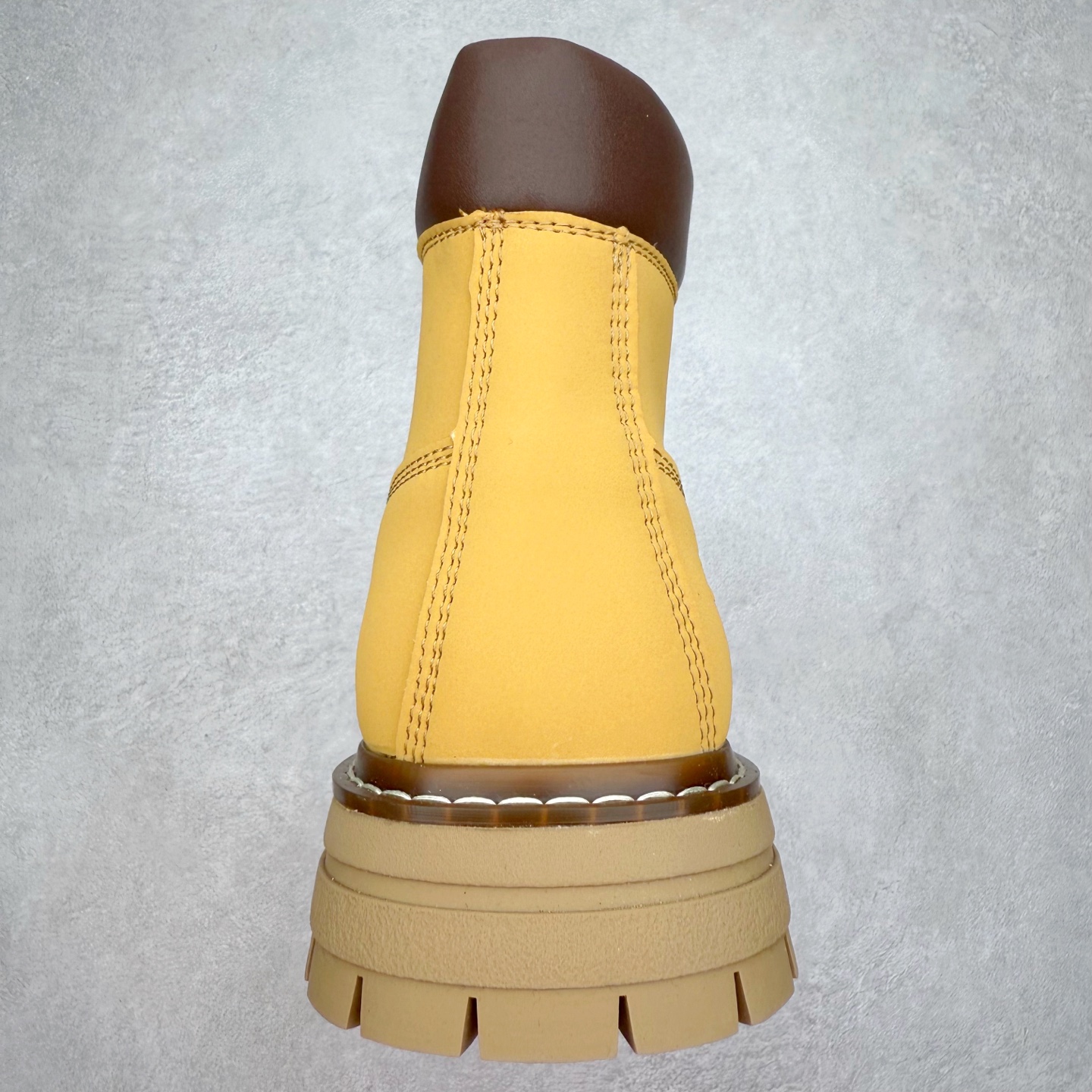 图片[8]-Timberland 添柏岚/天伯伦 25秋冬新款 经典户外休闲大黄靴 广东大厂品质 原盒原包装 面料采用意大利🇮🇹顶级磨砂细纹牛皮搭配防臭防腐真皮乳胶鞋垫给您完美的穿着体验 质量考究耐穿型男必备 专治不帅 高品质脚感一流 货号：TB99350 尺码：39 40 41 42 43 44 (标准码)-选品中心