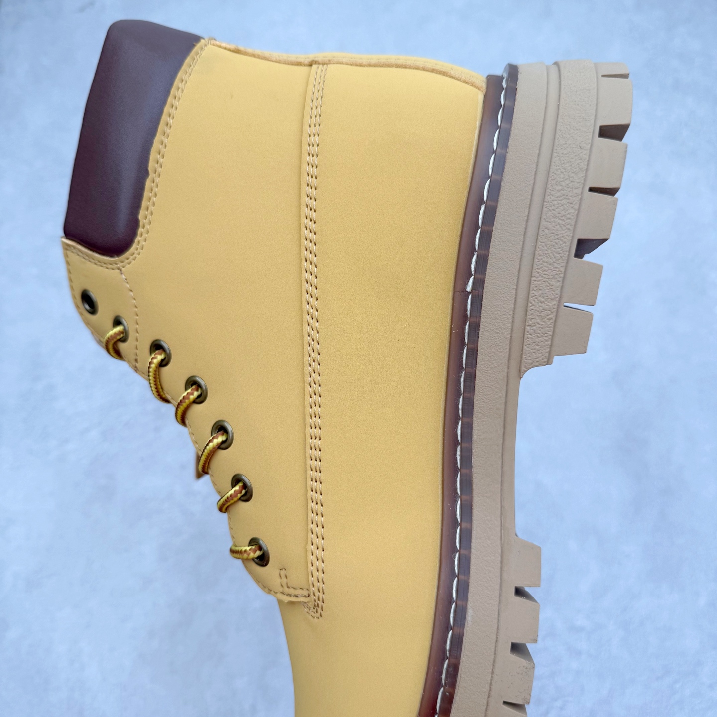 图片[7]-Timberland 添柏岚/天伯伦 25秋冬新款 经典户外休闲大黄靴 广东大厂品质 原盒原包装 面料采用意大利🇮🇹顶级磨砂细纹牛皮搭配防臭防腐真皮乳胶鞋垫给您完美的穿着体验 质量考究耐穿型男必备 专治不帅 高品质脚感一流 货号：TB99350 尺码：39 40 41 42 43 44 (标准码)-选品中心