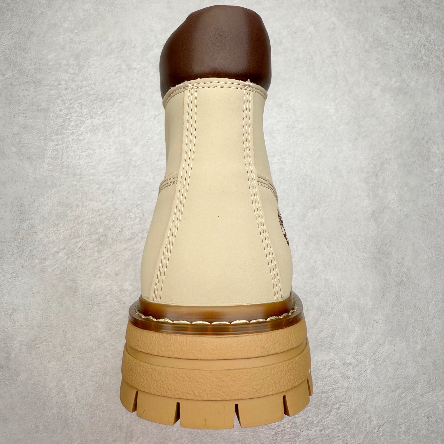 图片[8]-Timberland 添柏岚/天伯伦 25秋冬新款 经典户外休闲大黄靴 广东大厂品质 原盒原包装 面料采用意大利🇮🇹顶级磨砂细纹牛皮搭配防臭防腐真皮乳胶鞋垫给您完美的穿着体验 质量考究耐穿型男必备 专治不帅 高品质脚感一流 货号：TB99350 尺码：39 40 41 42 43 44 (标准码)-选品中心