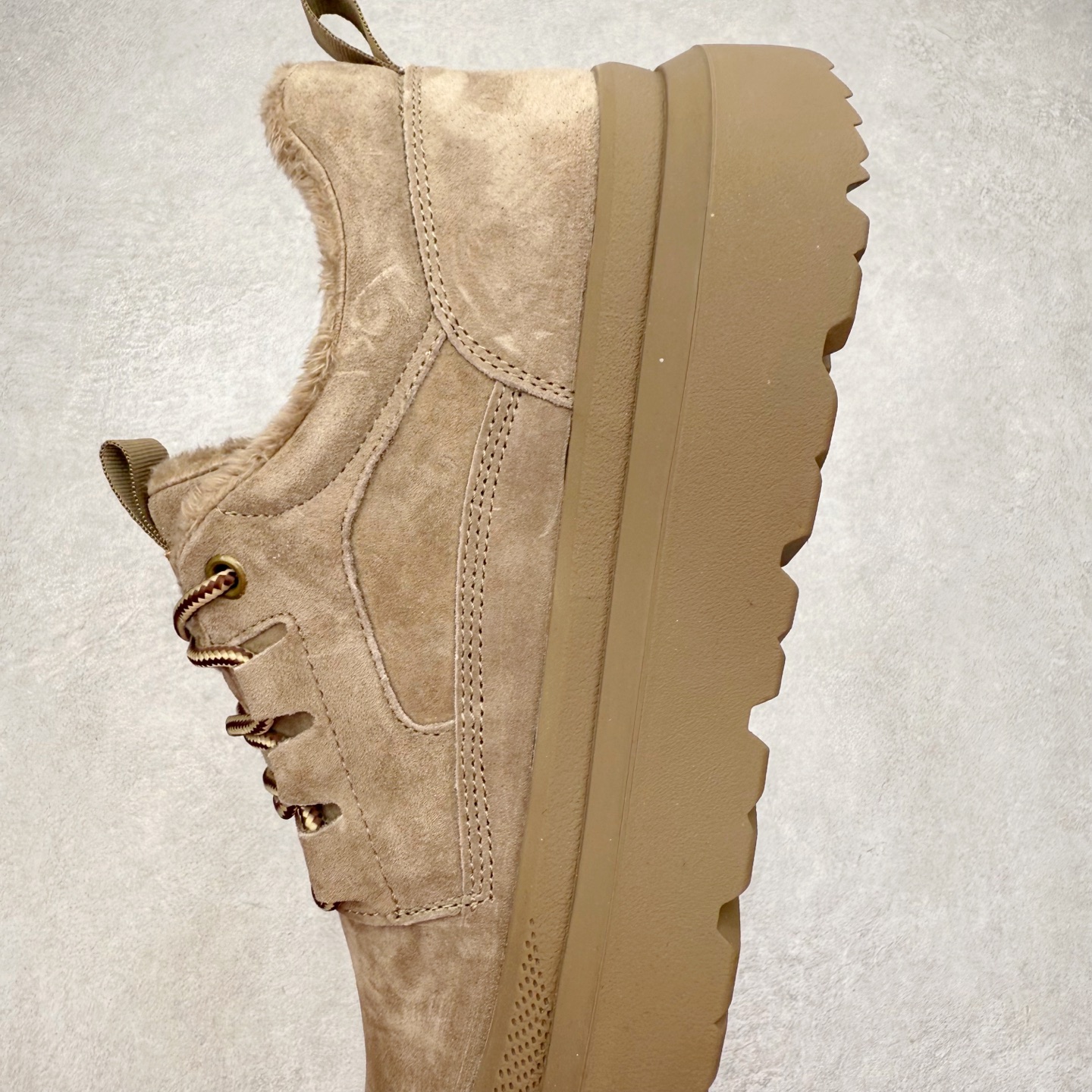 图片[7]-UGG Tasman Weather Hybrid 塔斯曼混合系列轻量休闲鞋 UGG秋冬新品（毛绒一体内里🔥保暖锁热）秋冬必备 户外男士休闲鞋雪地靴系列 广东大厂品质 秋冬新款 时尚潮流搭配 面料釆用意大利进口磨砂牛皮 全鞋真牛皮材料 大底到五金都是代工厂原材料制作 好货不杀猪 首单质量严格把控 全套官网统一包装 今年冬季防寒户外专用产品 日常随意搭配 型男必备 尺码：39-44-选品中心