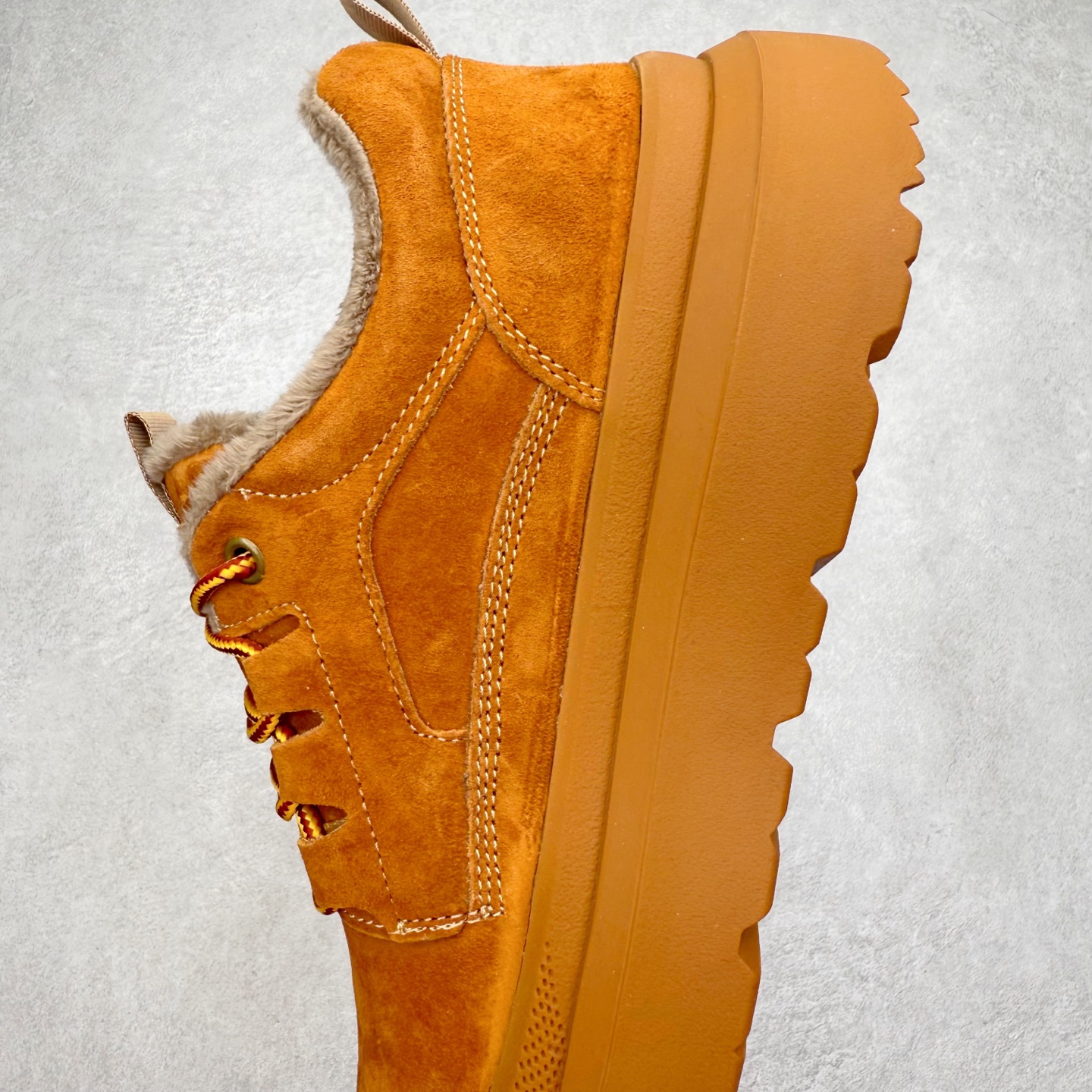 图片[7]-UGG Tasman Weather Hybrid 塔斯曼混合系列轻量休闲鞋 UGG秋冬新品（毛绒一体内里🔥保暖锁热）秋冬必备 户外男士休闲鞋雪地靴系列 广东大厂品质 秋冬新款 时尚潮流搭配 面料釆用意大利进口磨砂牛皮 全鞋真牛皮材料 大底到五金都是代工厂原材料制作 好货不杀猪 首单质量严格把控 全套官网统一包装 今年冬季防寒户外专用产品 日常随意搭配 型男必备 尺码：39-44-选品中心