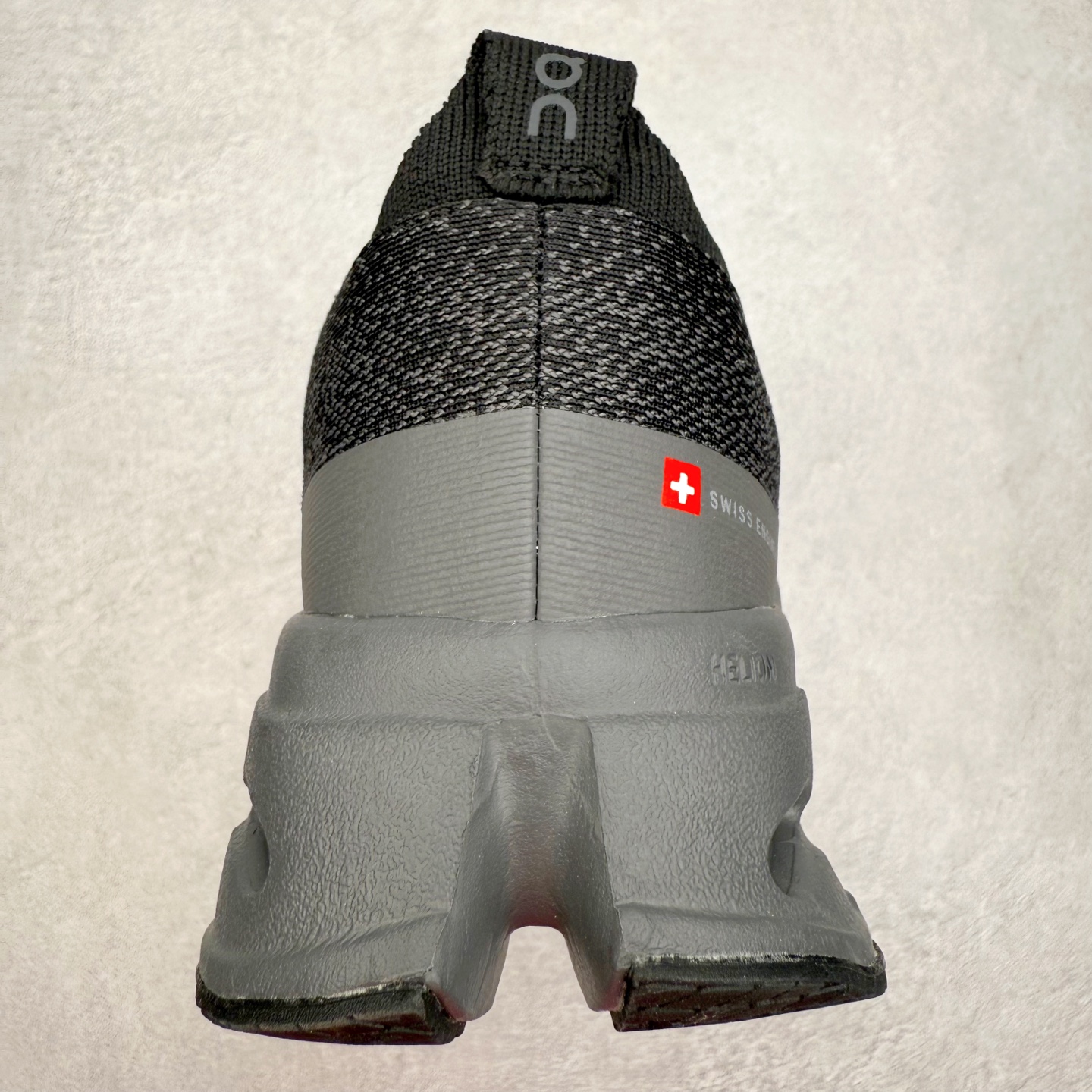 图片[8]-＃DT On昂跑 Cloudsurfer Max 舒适柔软 休闲跑步鞋 此运动品牌 开创于2010年 缓震着陆、强效回弹、轻柔质感的设计构思始终是ON研制关键 与此同时基于“为全球提供革新性的跑步感受”信念 陆续推出了多款跑鞋及其以专业运动人体跑步工程学为设计关键的功能性跑步服饰设备 让跑者不费力气地畅快畅跑 尺码：36 36.5 37.5 38 38.5 39 40 40.5 41 42 42.5 43 44 44.5 45-选品中心