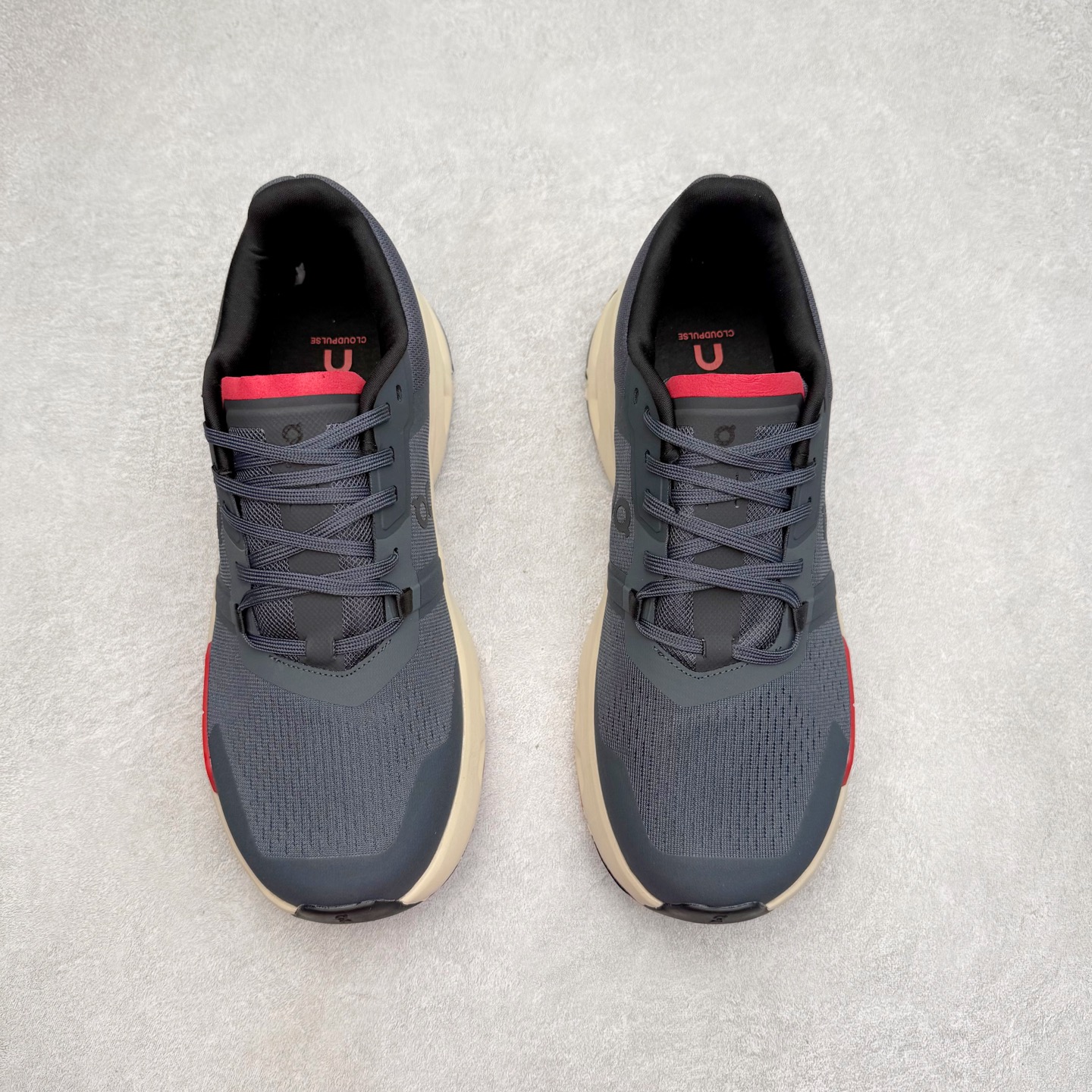 图片[2]-＃DT On昂跑 Cloudpulse 系列网布舒适简约 减震防滑低帮训练鞋 此运动品牌 开创于2010年 缓震着陆、强效回弹、轻柔质感的设计构思始终是ON研制关键 与此同时基于“为全球提供革新性的跑步感受”信念 陆续推出了多款跑鞋及其以专业运动人体跑步工程学为设计关键的功能性跑步服饰设备 让跑者不费力气地畅快畅跑 尺码：36 36.5 37.5 38 38.5 39 40 40.5 41 42 42.5 43 44 44.5 45-选品中心