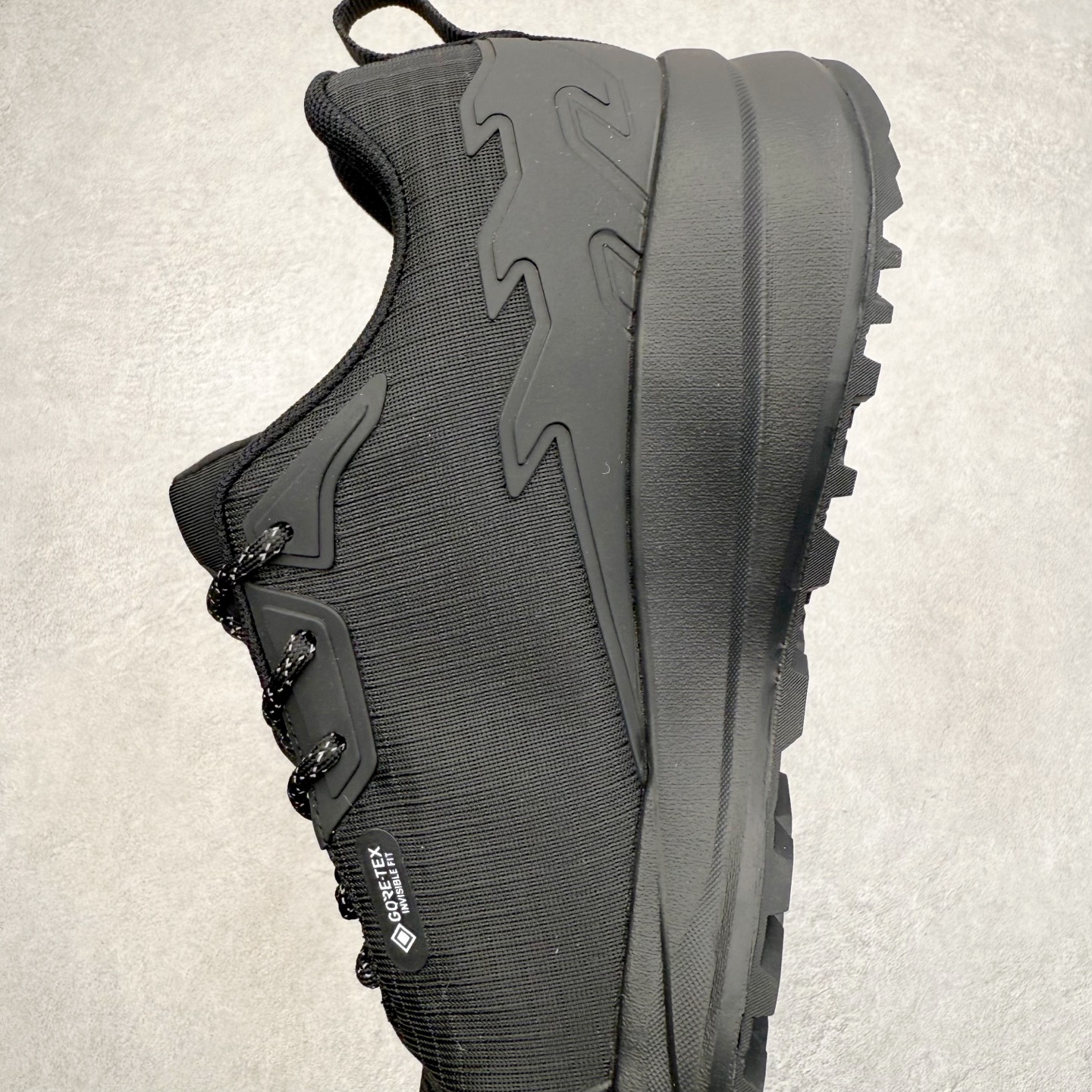 图片[7]-＃HP KOLON SPORT Skyler 2 舒适柔软 防水支撑轻便回弹低帮徒步鞋 男女同款 KOLON SPORT 可隆1973年诞生，并首次推出登山装备。自创立起，KOLON SPORT就把绿色定为基本色调，以常青树为品牌标志，坚持以关爱自然为己任，积极探求自然界的舒适，并以此应用于新产品的开发与研究。40多年来，历经不断革新，成就高端专业户外品牌。实拍调校N版已经零色差零失真 百分百还原实物色彩所见即所得 不存在货不对板色差等低级问题 选购参考实物拍摄 不混卖不参货 只用心做好货严格选品 承诺混一赔十 尺码：39 40 40.5 41 42 42.5 43 44 44.5 45-选品中心