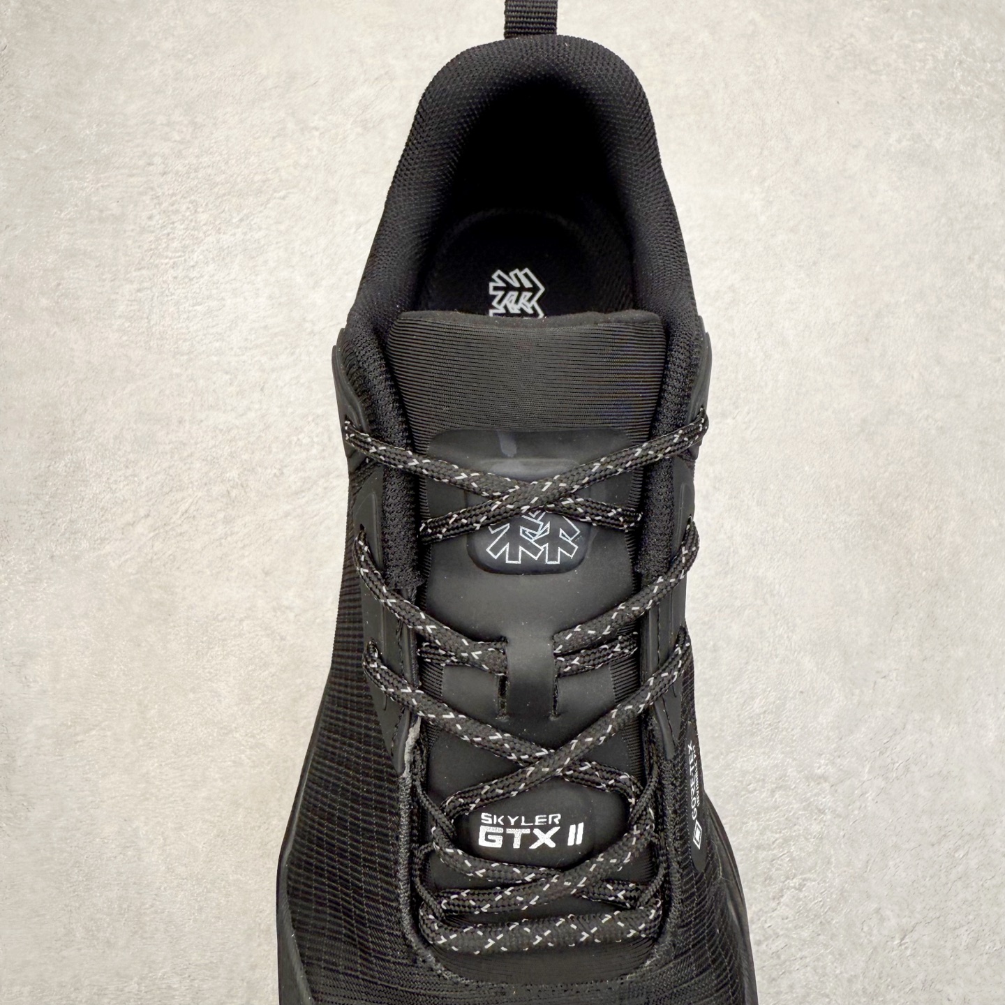 图片[5]-＃HP KOLON SPORT Skyler 2 舒适柔软 防水支撑轻便回弹低帮徒步鞋 男女同款 KOLON SPORT 可隆1973年诞生，并首次推出登山装备。自创立起，KOLON SPORT就把绿色定为基本色调，以常青树为品牌标志，坚持以关爱自然为己任，积极探求自然界的舒适，并以此应用于新产品的开发与研究。40多年来，历经不断革新，成就高端专业户外品牌。实拍调校N版已经零色差零失真 百分百还原实物色彩所见即所得 不存在货不对板色差等低级问题 选购参考实物拍摄 不混卖不参货 只用心做好货严格选品 承诺混一赔十 尺码：39 40 40.5 41 42 42.5 43 44 44.5 45-选品中心