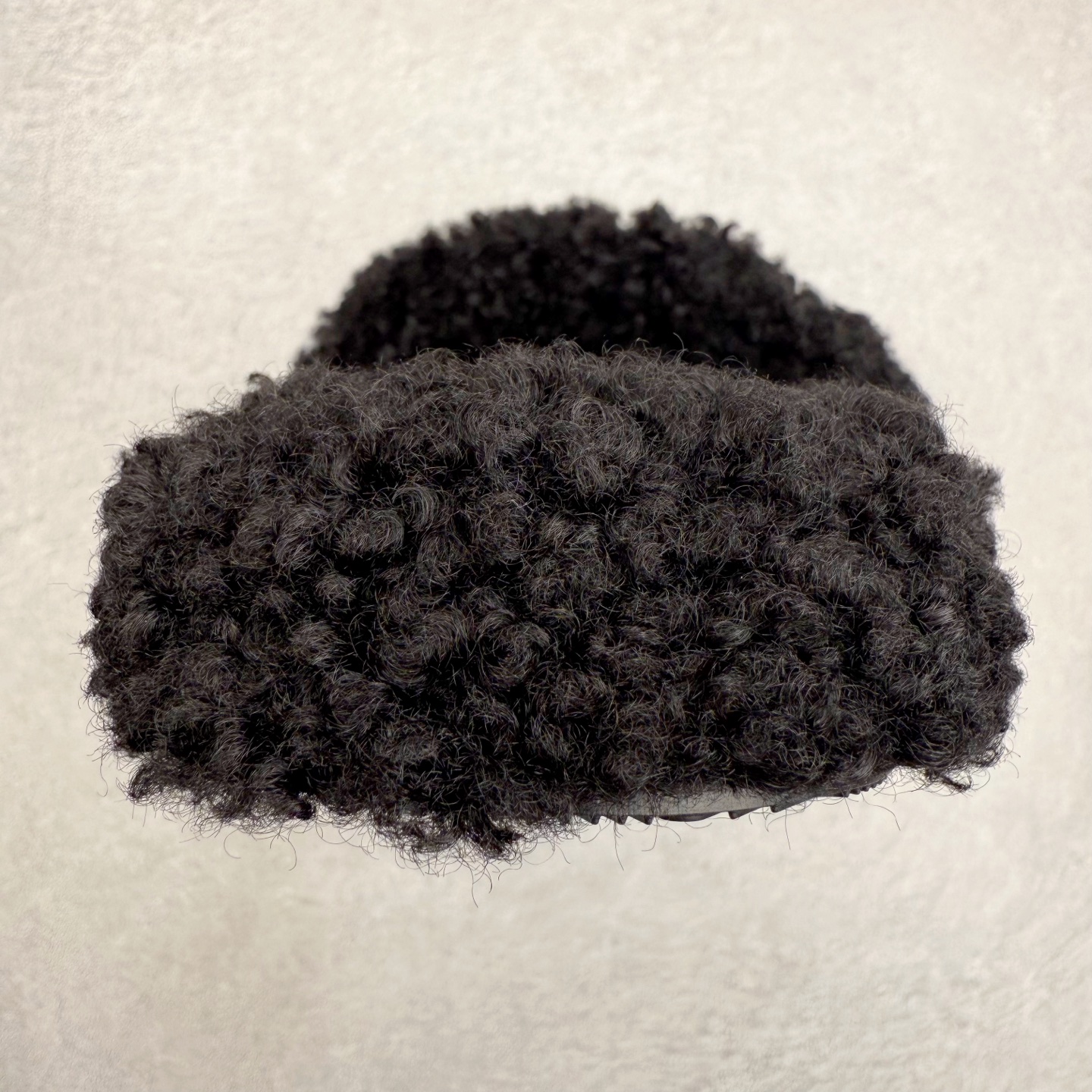 图片[8]-Balenciaga 巴黎世家 2023顶级专柜 秋冬限定 巴黎世家羊毛毛拖拖鞋 巴黎时装周新款 小红书推荐 ➤ 原版开模 代购版本 ➤ 进口小羊毛 ➤ 原版字母拼色 ➤ 原版私膜发泡大底 ➤ 全套专柜包装 尺码：35 36 37 38 39 40 41 42 43 44 45-选品中心