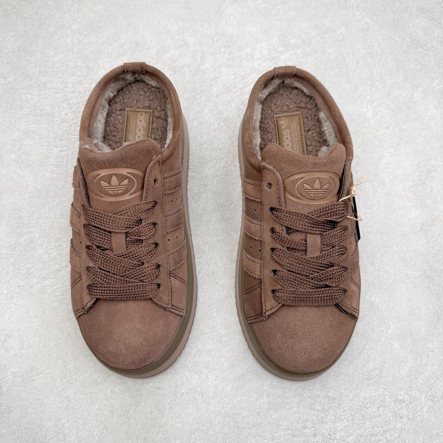 图片[2]-AD Originals CAMPUS 00S 面包鞋经典复古舒适包头拖鞋 实拍调校N版已经零色差零失真 百分百还原实物色彩所见即所得 不存在货不对板色差等低级问题 选购参考实物拍摄 不混卖不参货 只用心做好货严格选品 承诺混一赔十 尺码：36 36.5 37.5 38 38.5 39 40 40.5 41 42 42.5 43 44 44.5 45-选品中心