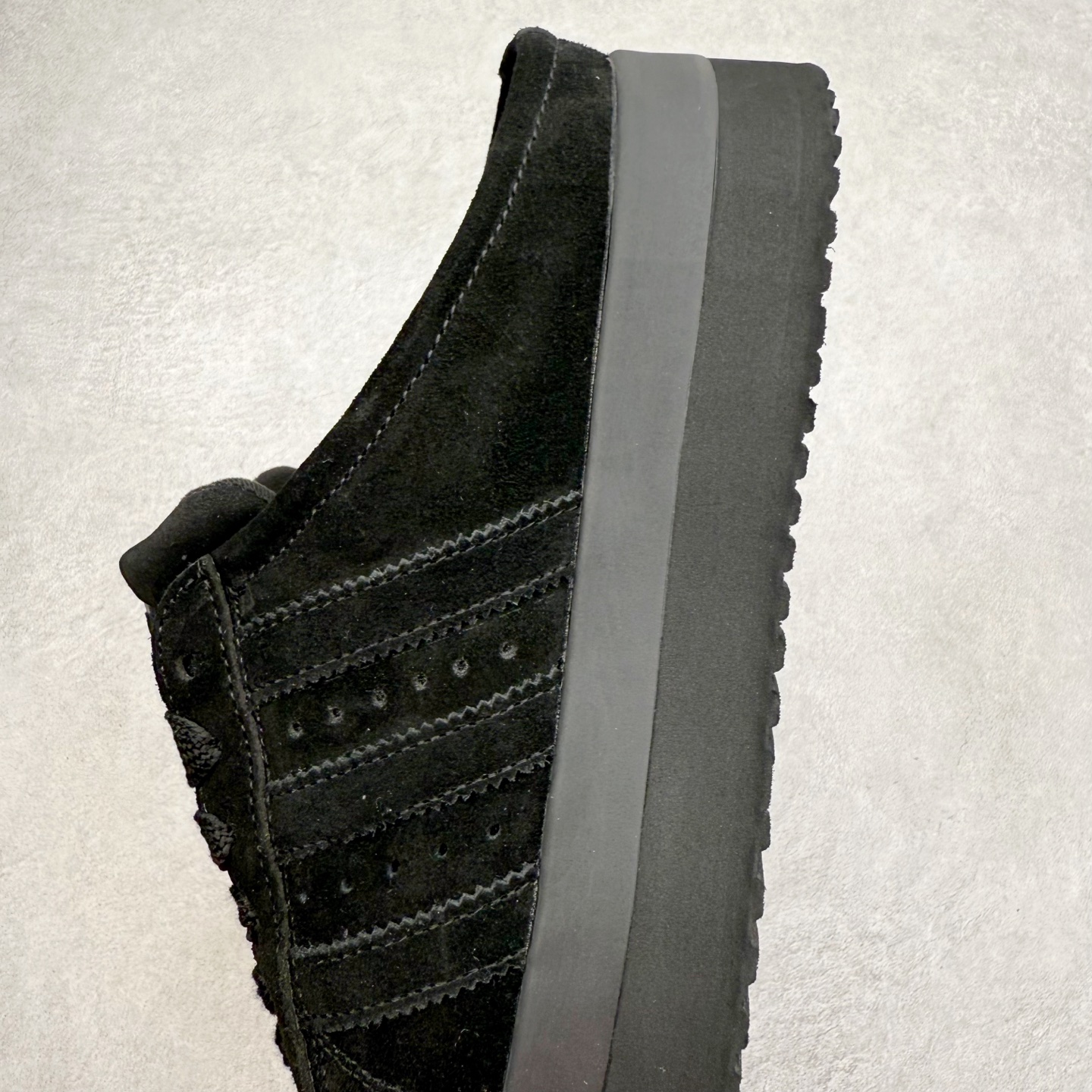 图片[7]-AD Originals CAMPUS 00S 面包鞋经典复古舒适包头拖鞋 实拍调校N版已经零色差零失真 百分百还原实物色彩所见即所得 不存在货不对板色差等低级问题 选购参考实物拍摄 不混卖不参货 只用心做好货严格选品 承诺混一赔十 尺码：36 36.5 37.5 38 38.5 39 40 40.5 41 42 42.5 43 44 44.5 45-选品中心