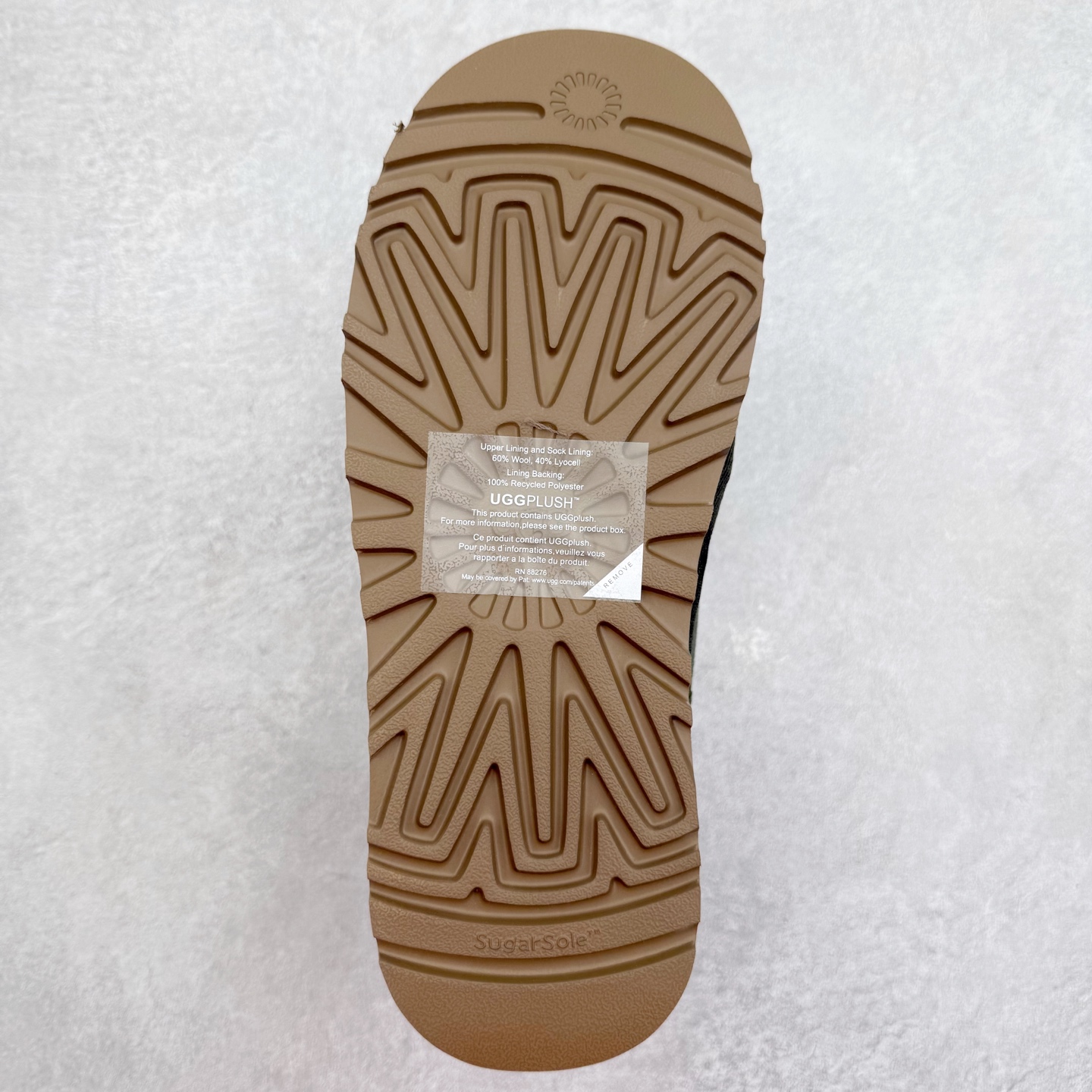 图片[9]-＃GX UGG 4032 梅尔秋冬羊皮毛一体雪地靴 全鞋采用ZP同厂 隆丰A级澳洲进口羊皮毛一体 品牌代工厂生产线 完全遵循ZP工艺流程 代工厂原厂版师 秉承无原鞋不开发选择 注重每一处细节 市面最正版型 TREADLITE\\\”轻翼\\\”科技外底 轻便/耐用/柔韧/桩型【售后郑重承诺】一个月内若出现重大脱胶/断底等质量问题 直接为您换新！尺码：35 36 37 38 39 40 41 42 43-选品中心