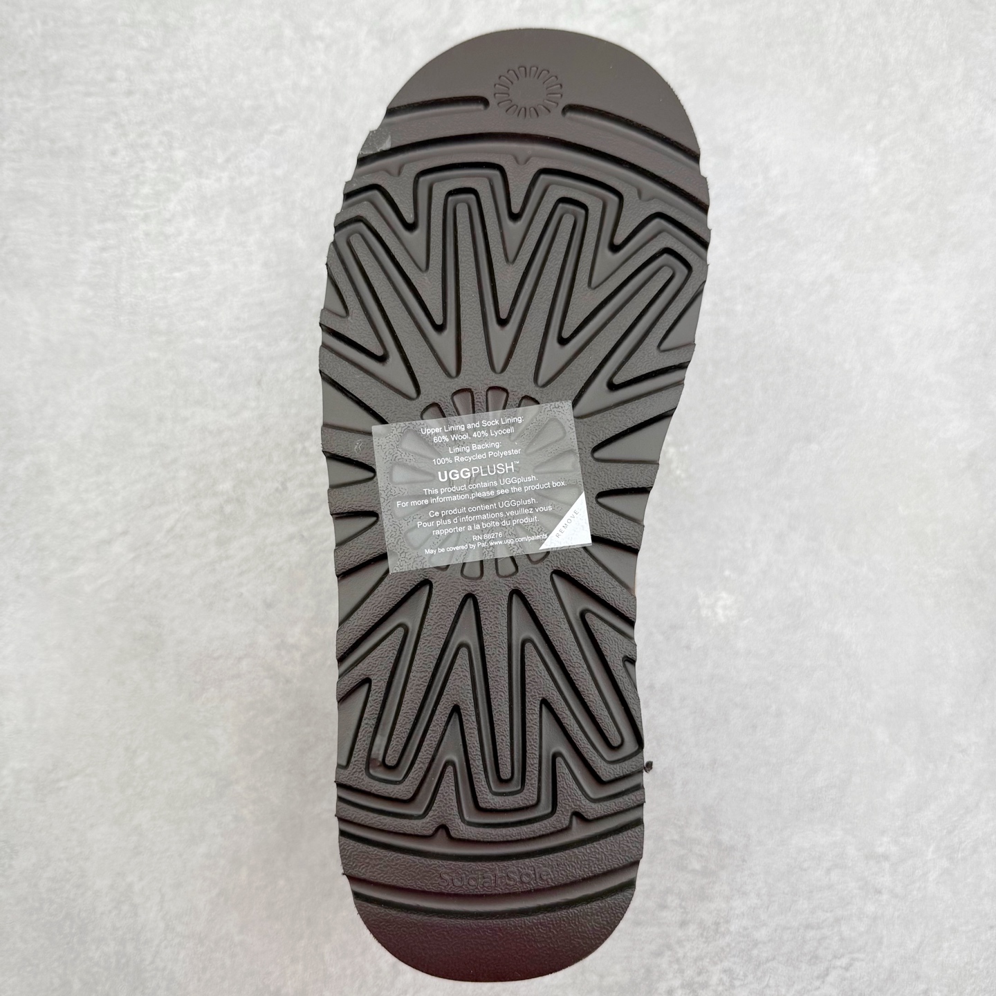 图片[9]-＃GX UGG 4032 梅尔秋冬羊皮毛一体雪地靴 全鞋采用ZP同厂 隆丰A级澳洲进口羊皮毛一体 品牌代工厂生产线 完全遵循ZP工艺流程 代工厂原厂版师 秉承无原鞋不开发选择 注重每一处细节 市面最正版型 TREADLITE\\\”轻翼\\\”科技外底 轻便/耐用/柔韧/桩型【售后郑重承诺】一个月内若出现重大脱胶/断底等质量问题 直接为您换新！尺码：35 36 37 38 39 40 41 42 43-选品中心