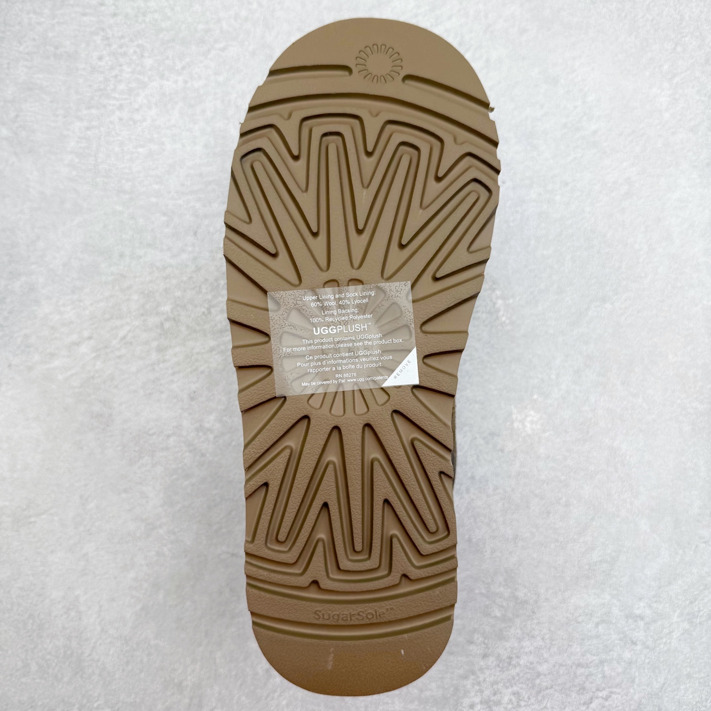 图片[9]-＃GX UGG 4032 梅尔秋冬羊皮毛一体雪地靴 全鞋采用ZP同厂 隆丰A级澳洲进口羊皮毛一体 品牌代工厂生产线 完全遵循ZP工艺流程 代工厂原厂版师 秉承无原鞋不开发选择 注重每一处细节 市面最正版型 TREADLITE\\\”轻翼\\\”科技外底 轻便/耐用/柔韧/桩型【售后郑重承诺】一个月内若出现重大脱胶/断底等质量问题 直接为您换新！尺码：35 36 37 38 39 40 41 42 43-选品中心