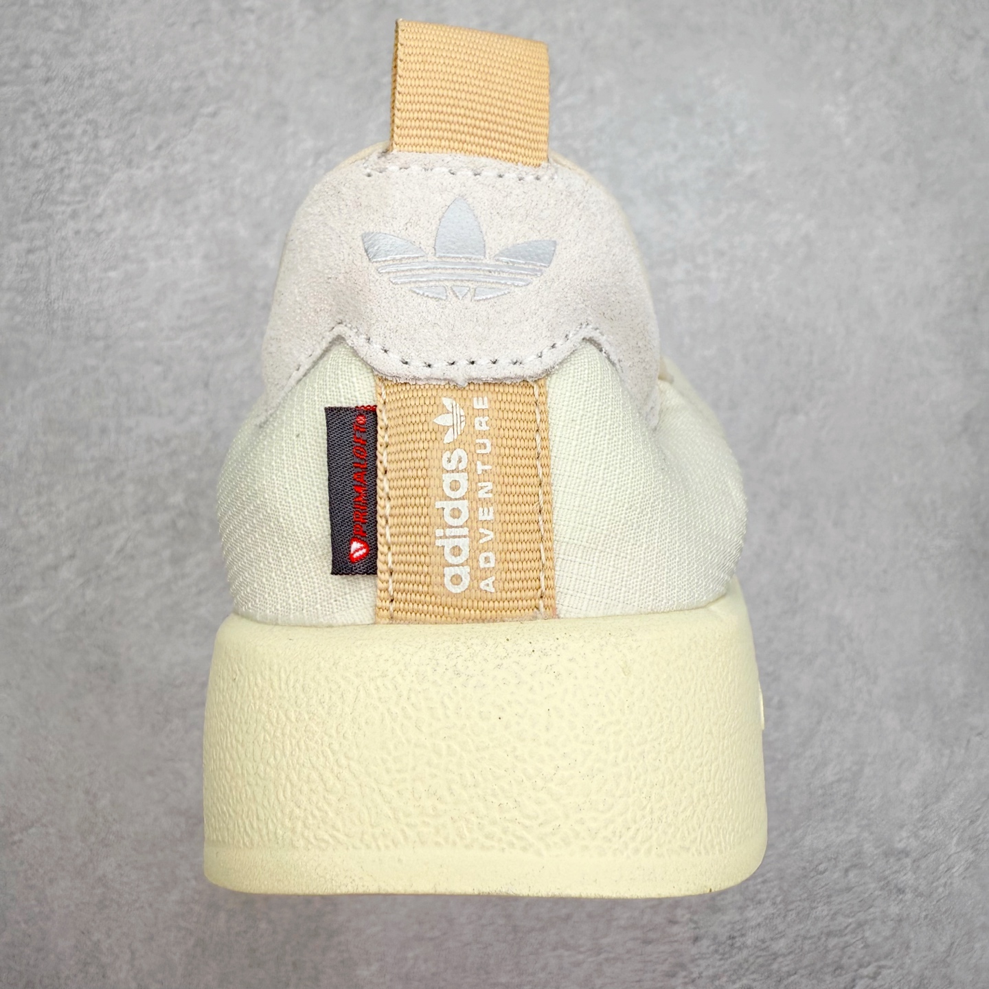 图片[8]-AD Originals Puffylette 一脚蹬袜套防水保暖面包鞋运动鞋 鞋面采用带有柔软内衬的编织材质制成 搭配鞋头显眼的 Three Stripes 图样 鞋跟与鞋垫亦有 Trefoil Logo 往下延伸则是搭载带有品牌标志的中底和橡胶外底 Originals Puffylette 首发配色为黑白主题配色 全新套穿式鞋款 Puffylette 释出 有柔软内衬的编织材质制成 搭配鞋头显眼的 Three Stripes 图样 尺码：28 29 30 31 32 33 34 35 36 37 38 39 40 41 42 43 44 45-选品中心