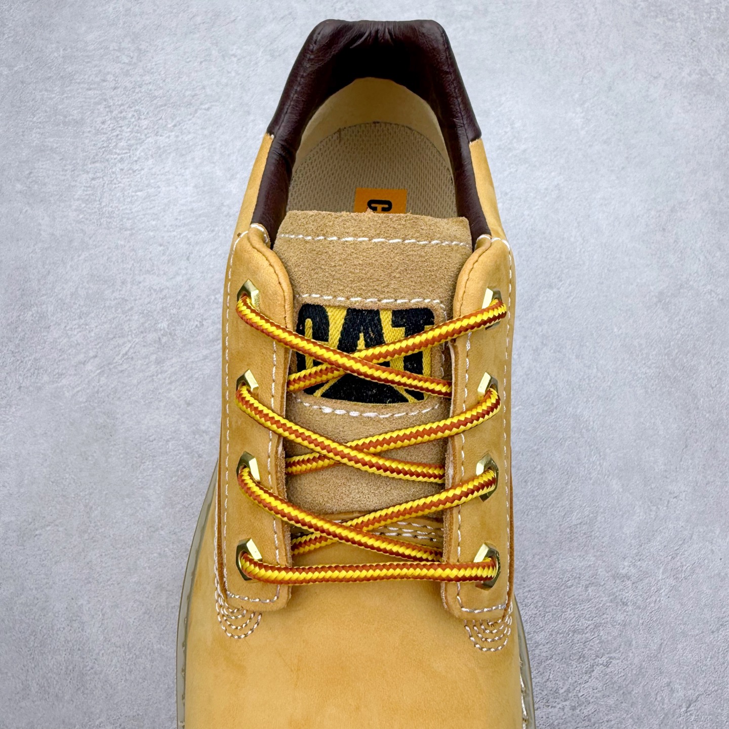 图片[5]-CAT/卡特 硬汉推土机品牌 经典百搭户外低帮休闲马丁靴 广东大厂品质 官网常年主打款 时尚潮流搭配 面料釆用意大利进口磨砂牛皮 全鞋真牛皮材料 大底到五金都是代工厂原材料制作 好货不杀猪 首单质量严格把控 全套官网统一包装 今年冬季防寒户外专用 日常随意搭配 型男必备 货号：P701268 尺码：39 40 41 42 43 44（皮鞋码）-选品中心