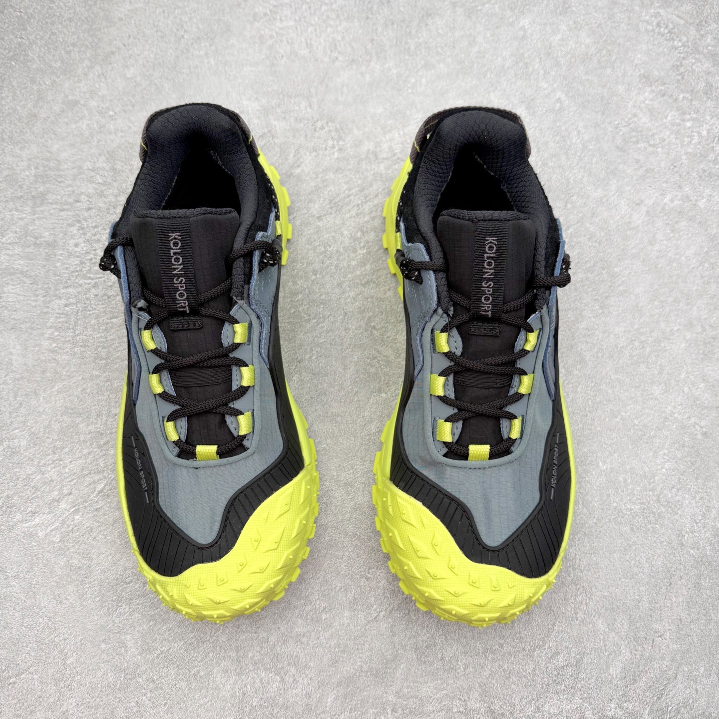 图片[2]-＃纯原 KOLON SPORT LIT CAMP 可隆织物皮革舒适 耐磨防水透气抓地低帮徒步鞋 男女同款 KOLON SPORT 可隆1973年诞生，并首次推出登山装备。自创立起，KOLON SPORT就把绿色定为基本色调，以常青树为品牌标志，坚持以关爱自然为己任，积极探求自然界的舒适，并以此应用于新产品的开发与研究。40多年来，历经不断革新，成就高端专业户外品牌。实拍调校N版已经零色差零失真 百分百还原实物色彩所见即所得 不存在货不对板色差等低级问题 选购参考实物拍摄 不混卖不参货 只用心做好货严格选品 承诺混一赔十 尺码：36.5 37 38 38.5 39 40 40.5 41 42 42.5 43 44 44.5 45 46-选品中心