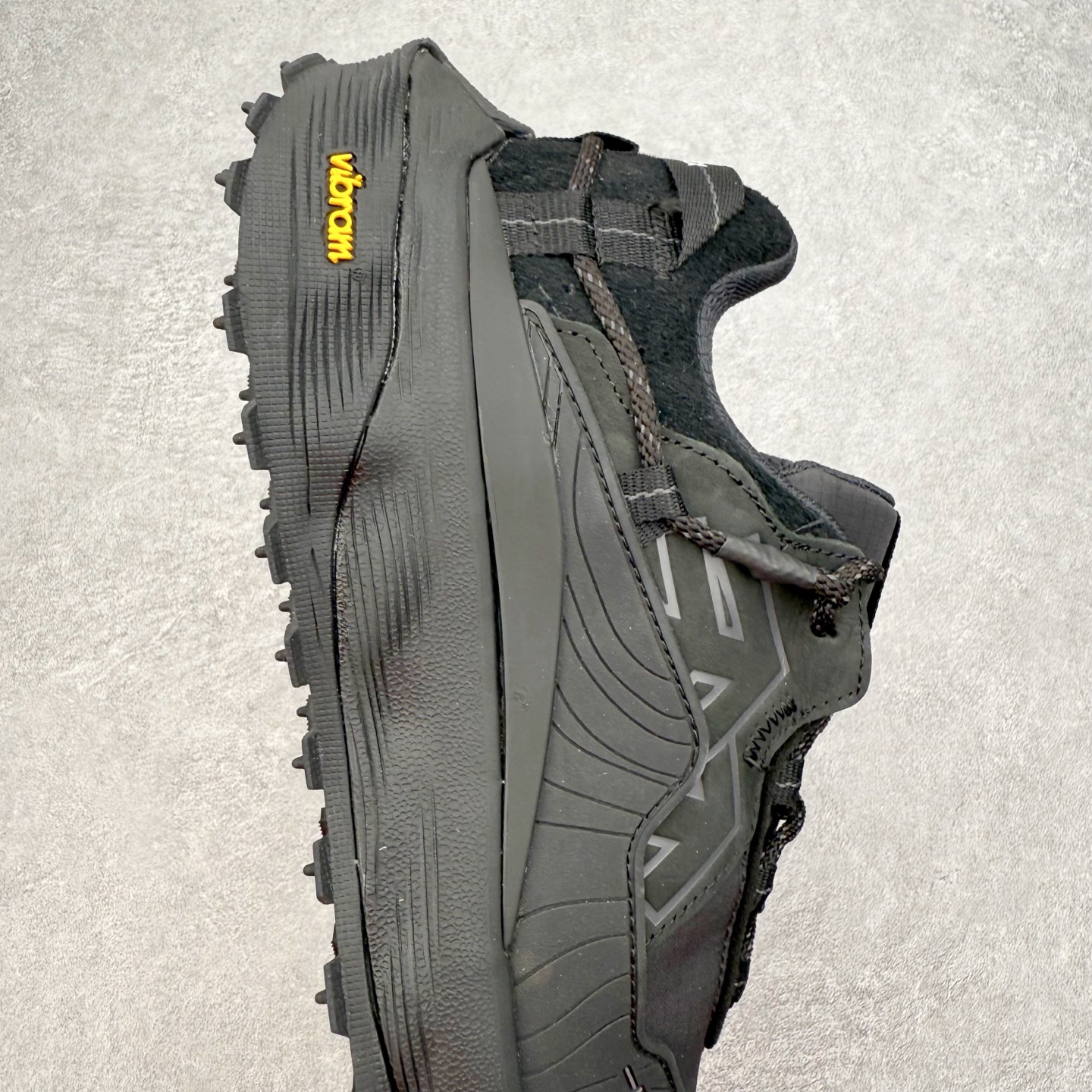 图片[6]-＃纯原 KOLON SPORT LIT CAMP 可隆织物皮革舒适 耐磨防水透气抓地低帮徒步鞋 男女同款 KOLON SPORT 可隆1973年诞生，并首次推出登山装备。自创立起，KOLON SPORT就把绿色定为基本色调，以常青树为品牌标志，坚持以关爱自然为己任，积极探求自然界的舒适，并以此应用于新产品的开发与研究。40多年来，历经不断革新，成就高端专业户外品牌。实拍调校N版已经零色差零失真 百分百还原实物色彩所见即所得 不存在货不对板色差等低级问题 选购参考实物拍摄 不混卖不参货 只用心做好货严格选品 承诺混一赔十 尺码：36.5 37 38 38.5 39 40 40.5 41 42 42.5 43 44 44.5 45 46-选品中心