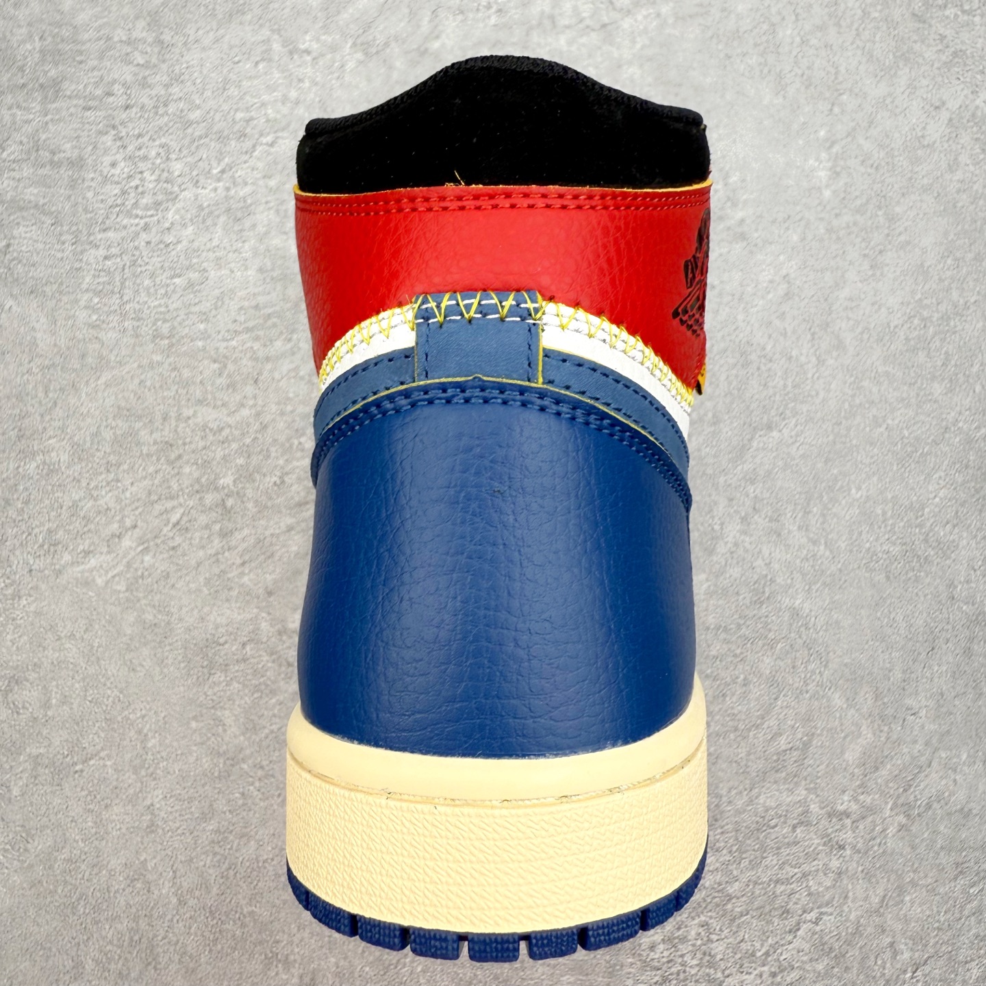 图片[8]-＃TG特价福利 Air Jordan AJ1 High 高帮全系列 性价比批次 原盒原配 大厂出品 原厂楦头纸板数据开发 鞋型公整不松垮 采购头层皮料冲裁 高整洁度 上脚原汁原味的公司货既视感 原底独立模具 中底四线拉帮完美走线 原模大底咬花 实拍调校N版已经零色差零失真 百分百还原实物色彩所见即所得 不存在货不对板色差等低级问题 选购参考实物拍摄 不混卖不参货 只用心做好货严格选品 承诺混一赔十 尺码：36 36.5 37.5 38 38.5 39 40 40.5 41 42 42.5 43 44 44.5 45 46 47.5-选品中心