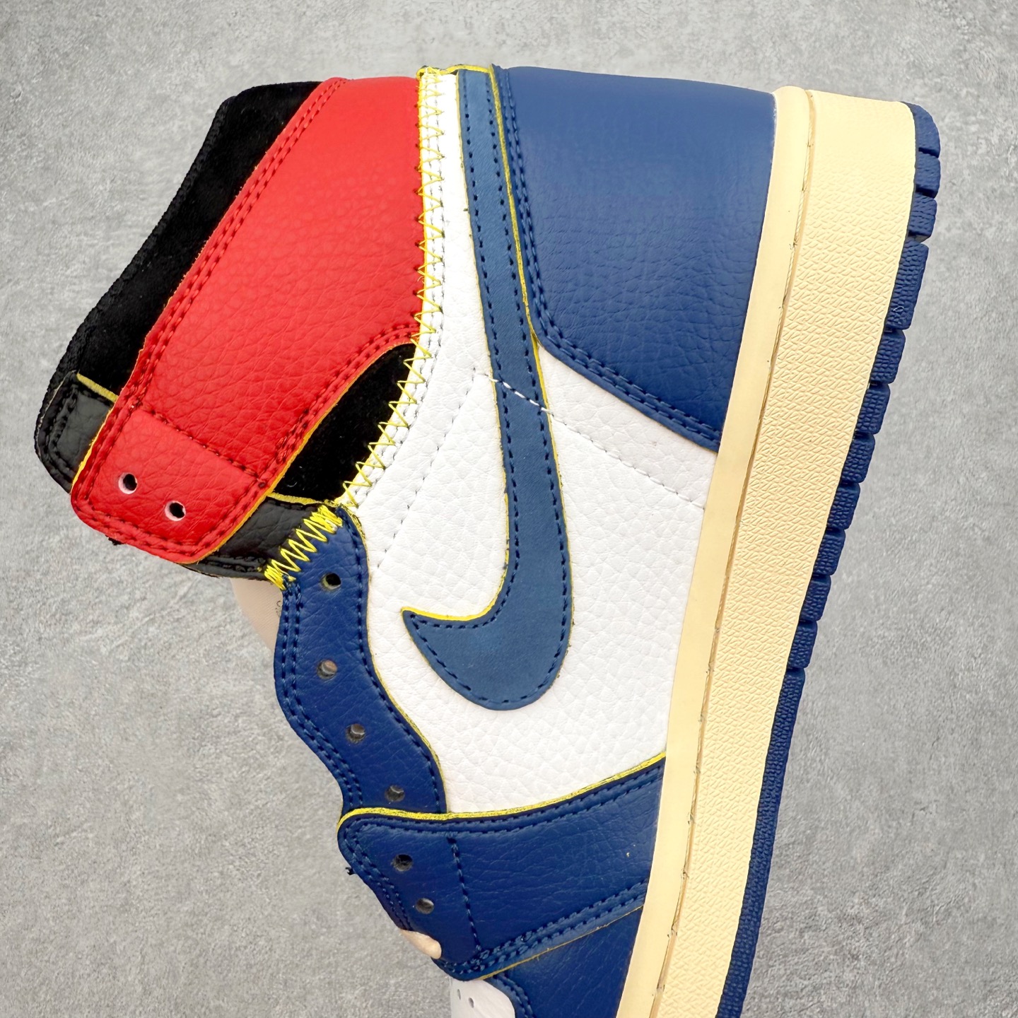 图片[7]-＃TG特价福利 Air Jordan AJ1 High 高帮全系列 性价比批次 原盒原配 大厂出品 原厂楦头纸板数据开发 鞋型公整不松垮 采购头层皮料冲裁 高整洁度 上脚原汁原味的公司货既视感 原底独立模具 中底四线拉帮完美走线 原模大底咬花 实拍调校N版已经零色差零失真 百分百还原实物色彩所见即所得 不存在货不对板色差等低级问题 选购参考实物拍摄 不混卖不参货 只用心做好货严格选品 承诺混一赔十 尺码：36 36.5 37.5 38 38.5 39 40 40.5 41 42 42.5 43 44 44.5 45 46 47.5-选品中心