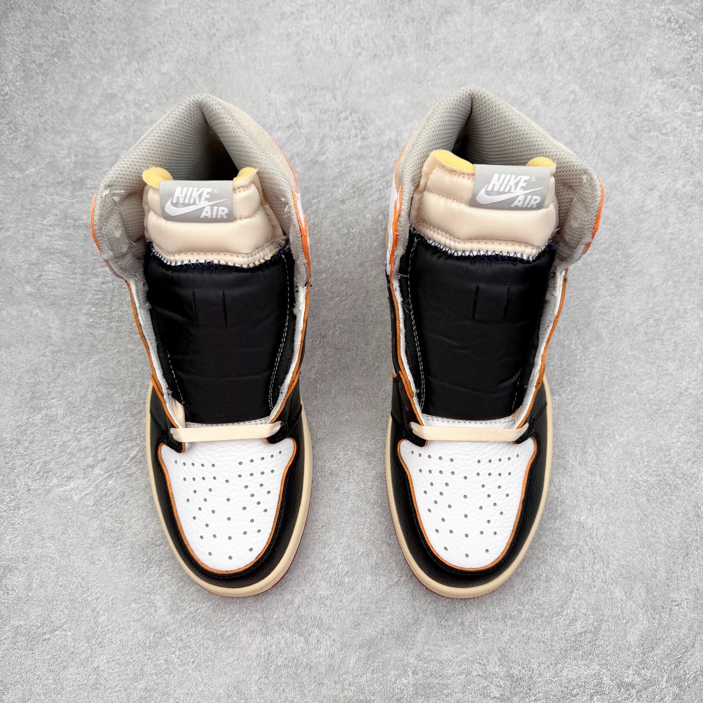 图片[2]-＃TG特价福利 Air Jordan AJ1 High 高帮全系列 性价比批次 原盒原配 大厂出品 原厂楦头纸板数据开发 鞋型公整不松垮 采购头层皮料冲裁 高整洁度 上脚原汁原味的公司货既视感 原底独立模具 中底四线拉帮完美走线 原模大底咬花 实拍调校N版已经零色差零失真 百分百还原实物色彩所见即所得 不存在货不对板色差等低级问题 选购参考实物拍摄 不混卖不参货 只用心做好货严格选品 承诺混一赔十 尺码：36 36.5 37.5 38 38.5 39 40 40.5 41 42 42.5 43 44 44.5 45 46 47.5-选品中心