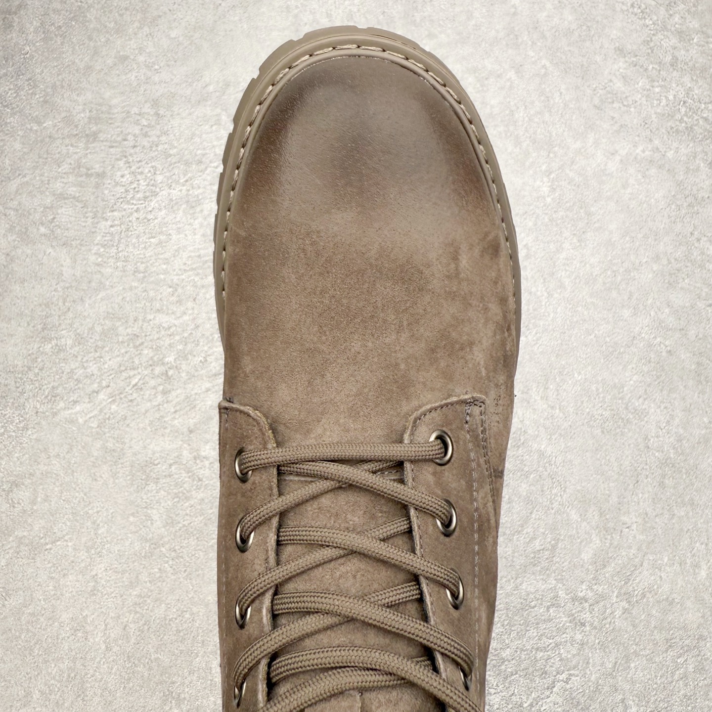 图片[4]-UGG Tasman Weather Hybrid 塔斯曼混合系列轻量休闲鞋 美国UGG秋冬新品（毛绒一体内里🔥保暖锁热）秋冬必备 户外男士高帮休闲马丁靴雪地靴系列 广东大厂品质 秋冬新款 时尚潮流搭配 面料釆用意大利进口磨砂牛皮 全鞋真牛皮材料 大底到五金都是代工厂原材料制作 好货不杀猪 首单质量严格把控 全套官网统一包装 今年冬季防寒户外专用产品 日常随意搭配 型男必备‼尺码：38-44-选品中心