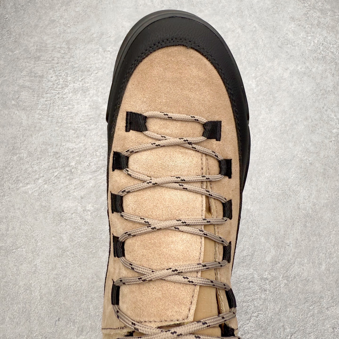 图片[4]-The North Face 北面 户外运动休闲登山鞋越野徒步鞋 大厂品质 面料采用进口牛皮 鞋底采用Vibram黄金大底 专门为鞋底设计的橡胶以出色的耐磨性 良好的防滑性或得不少户外运动爱好者的喜欢 专业户外登山品牌（北面）The North Face自1966年创立，由两位热爱登山徒步的年轻登山者于美西旧金山开创，不断透过研发与创新，并且将最先进的技术结合在服装与鞋款设计，生产多种外型帅气且专业能力非常强的户外运动装备而备受欢迎。 尺码：36-45-选品中心