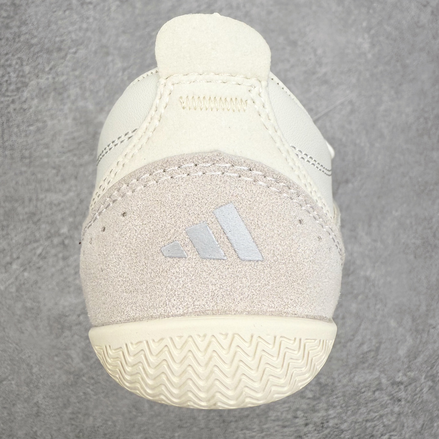 图片[8]-AD FOS URBAN REVERIE 舒适百搭 耐磨 低帮 生活休闲鞋 实拍调校N版已经零色差零失真 百分百还原实物色彩所见即所得 不存在货不对板色差等低级问题 选购参考实物拍摄 不混卖不参货 只用心做好货严格选品 承诺混一赔十 尺码：36 36.5 37.5 38 38.5 39 40 40.5 41 42 42.5 43 44 44.5 45-选品中心