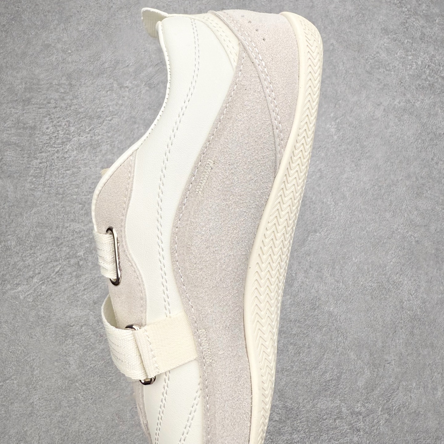 图片[7]-AD FOS URBAN REVERIE 舒适百搭 耐磨 低帮 生活休闲鞋 实拍调校N版已经零色差零失真 百分百还原实物色彩所见即所得 不存在货不对板色差等低级问题 选购参考实物拍摄 不混卖不参货 只用心做好货严格选品 承诺混一赔十 尺码：36 36.5 37.5 38 38.5 39 40 40.5 41 42 42.5 43 44 44.5 45-选品中心