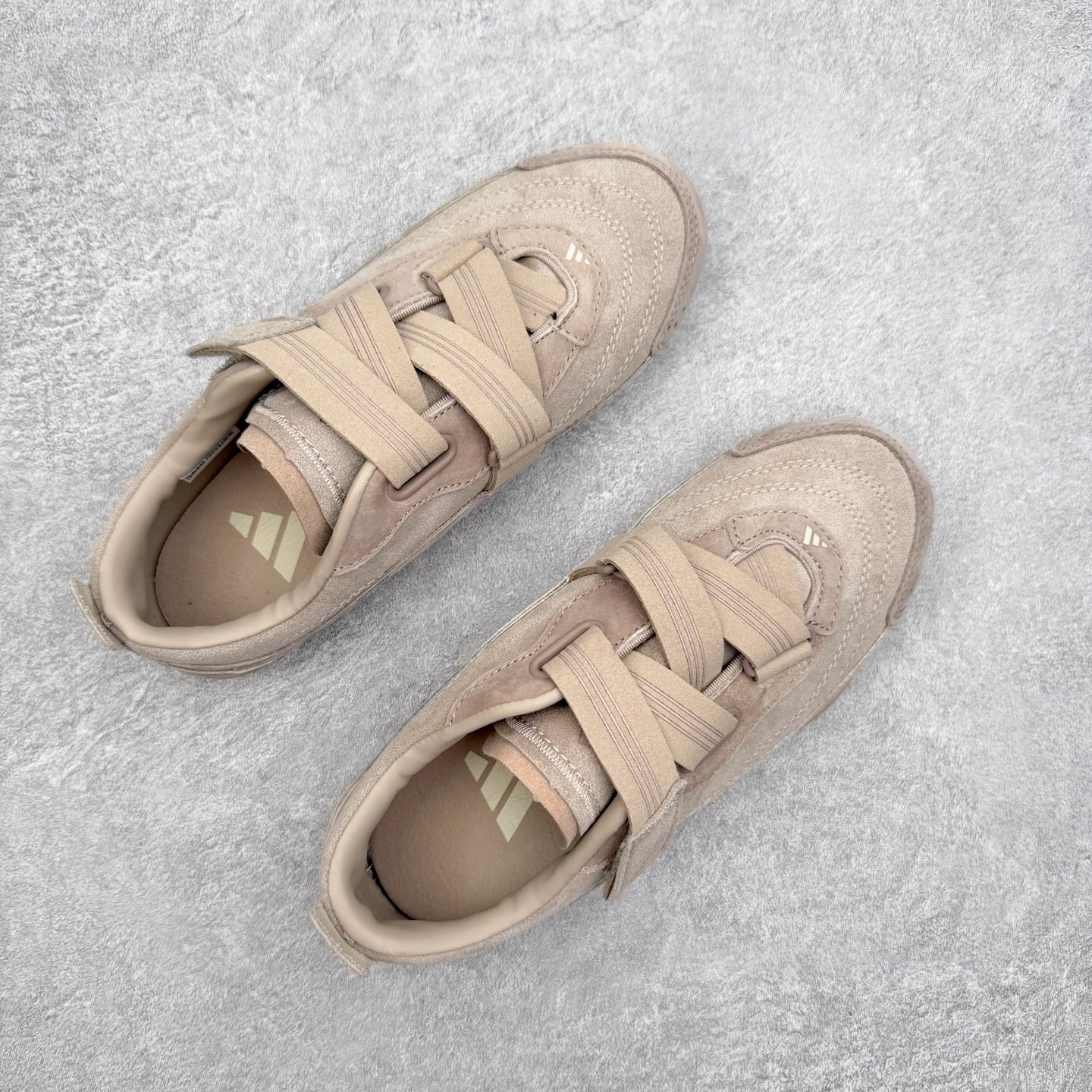 图片[3]-AD FOS URBAN REVERIE 舒适百搭 耐磨 低帮 生活休闲鞋 实拍调校N版已经零色差零失真 百分百还原实物色彩所见即所得 不存在货不对板色差等低级问题 选购参考实物拍摄 不混卖不参货 只用心做好货严格选品 承诺混一赔十 尺码：36 36.5 37.5 38 38.5 39 40 40.5 41 42 42.5 43 44 44.5 45-选品中心