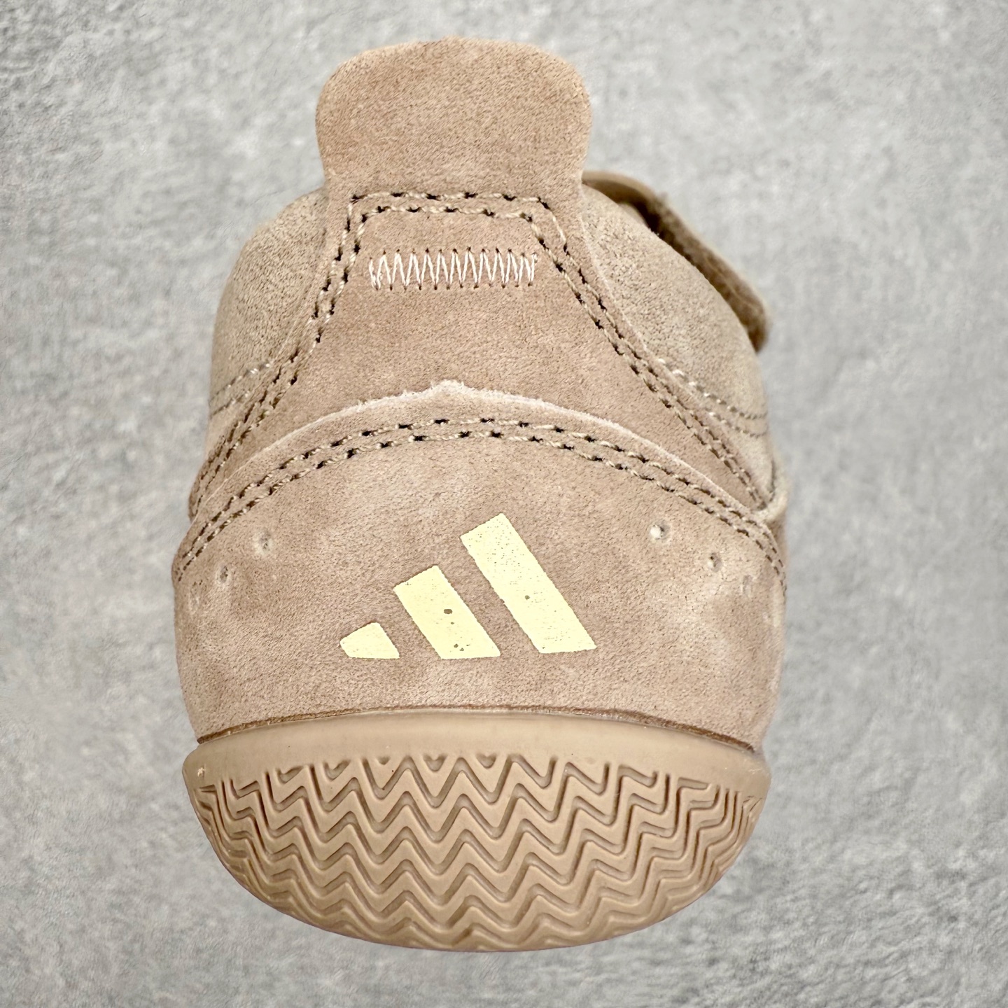 图片[8]-AD FOS URBAN REVERIE 舒适百搭 耐磨 低帮 生活休闲鞋 实拍调校N版已经零色差零失真 百分百还原实物色彩所见即所得 不存在货不对板色差等低级问题 选购参考实物拍摄 不混卖不参货 只用心做好货严格选品 承诺混一赔十 尺码：36 36.5 37.5 38 38.5 39 40 40.5 41 42 42.5 43 44 44.5 45-选品中心