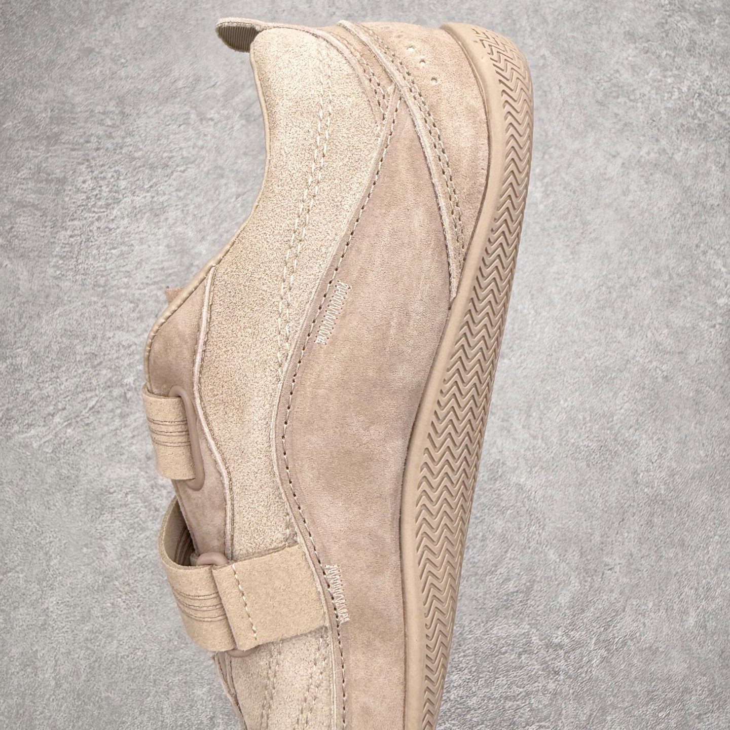 图片[7]-AD FOS URBAN REVERIE 舒适百搭 耐磨 低帮 生活休闲鞋 实拍调校N版已经零色差零失真 百分百还原实物色彩所见即所得 不存在货不对板色差等低级问题 选购参考实物拍摄 不混卖不参货 只用心做好货严格选品 承诺混一赔十 尺码：36 36.5 37.5 38 38.5 39 40 40.5 41 42 42.5 43 44 44.5 45-选品中心