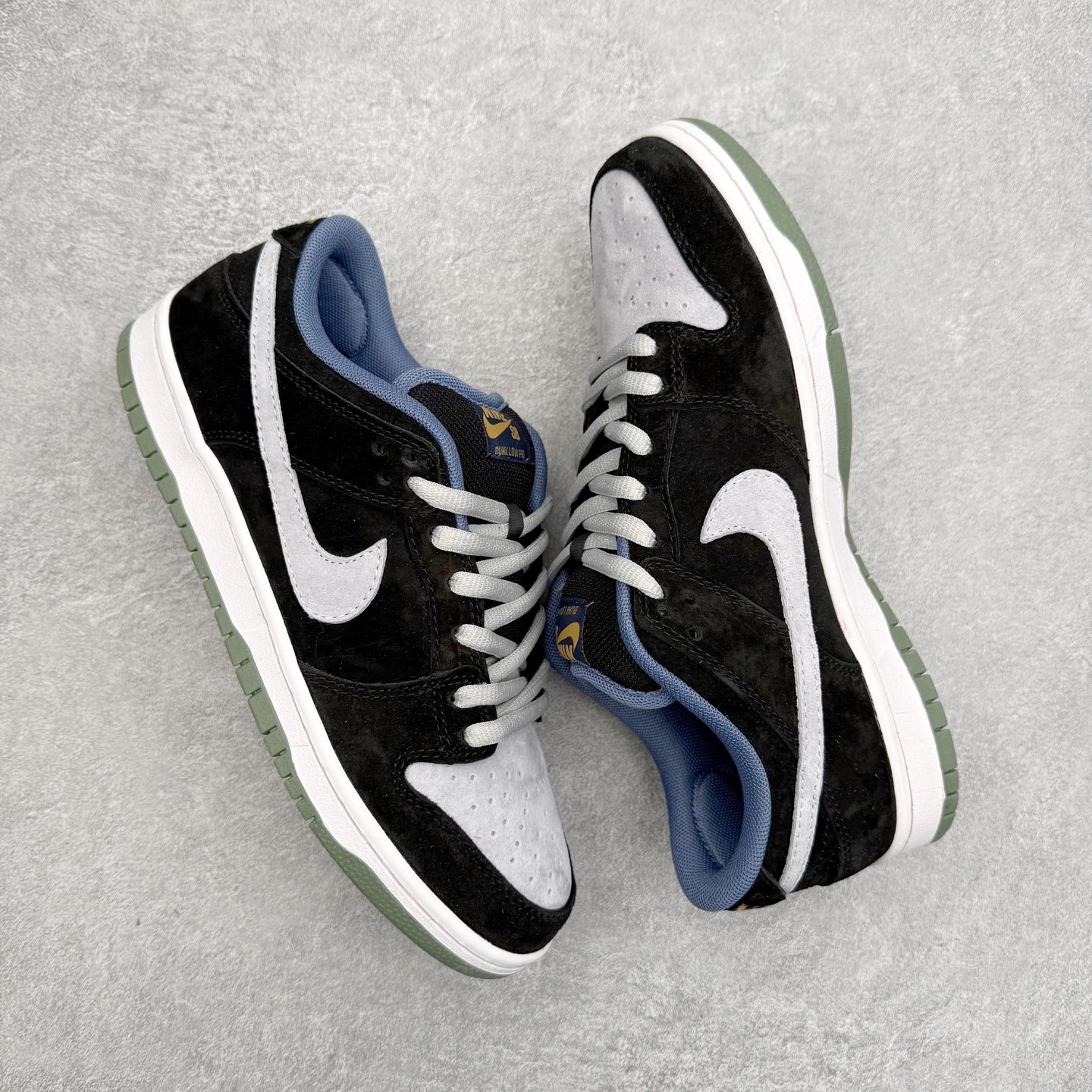 图片[3]-＃F版 NK SB Dunk Low HF3063-002 极限压缩利润空间 超乎所想的高性价比 用料绝不含糊 原盒原配 正确耐磨橡胶大底 超高清洁度 全鞋零毛边皮料切割 全套原楦原模倾力打造完美版型 尺码：36 36.5 37.5 38 38.5 39 40 40.5 41 42 42.5 43 44 44.5 45 46 47.5-选品中心