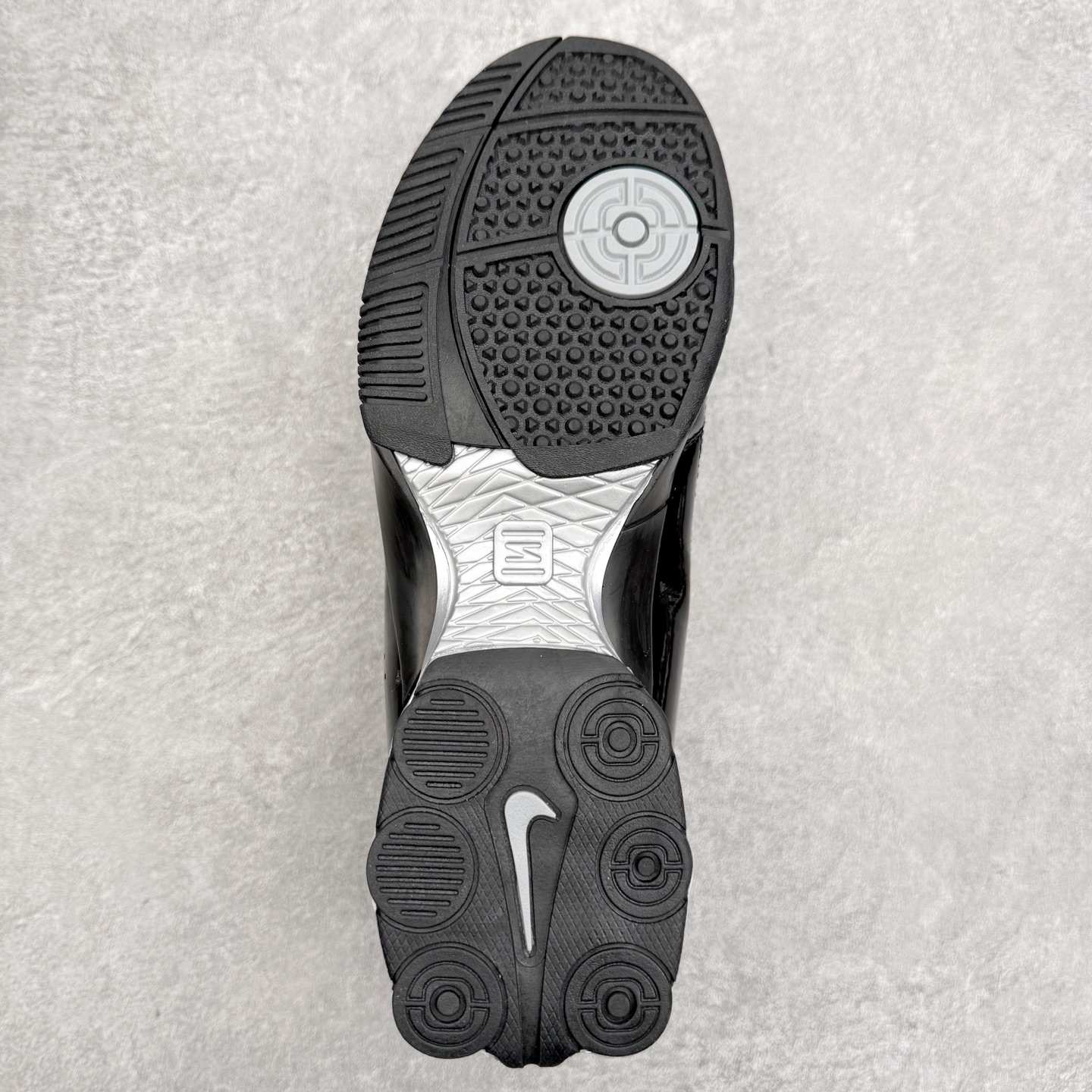 图片[9]-NK Total 90 Shox Secutor Magia 百搭舒适 耐磨 足球鞋 实拍调校N版已经零色差零失真 百分百还原实物色彩所见即所得 不存在货不对板色差等低级问题 选购参考实物拍摄 不混卖不参货 只用心做好货严格选品 承诺混一赔十 尺码：36 36.5 37.5 38 38.5 39 40 40.5 41 42 42.5 43 44 44.5 45-选品中心