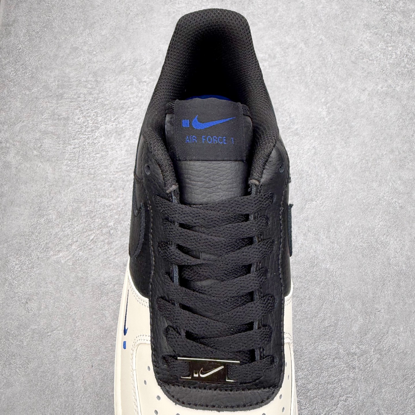 图片[5]-＃福利特价 NK Air Force 1´07 Low 空军一号低帮百搭休闲运动板鞋 柔软、弹性十足的缓震性能和出色的中底设计 横跨复古与现代的外型结合 造就出风靡全球 三十多年的Force 1 直到今天还深受青睐 尺码：36 36.5 37.5 38 38.5 39 40 40.5 41 42 42.5 43 44 44.5 45-选品中心