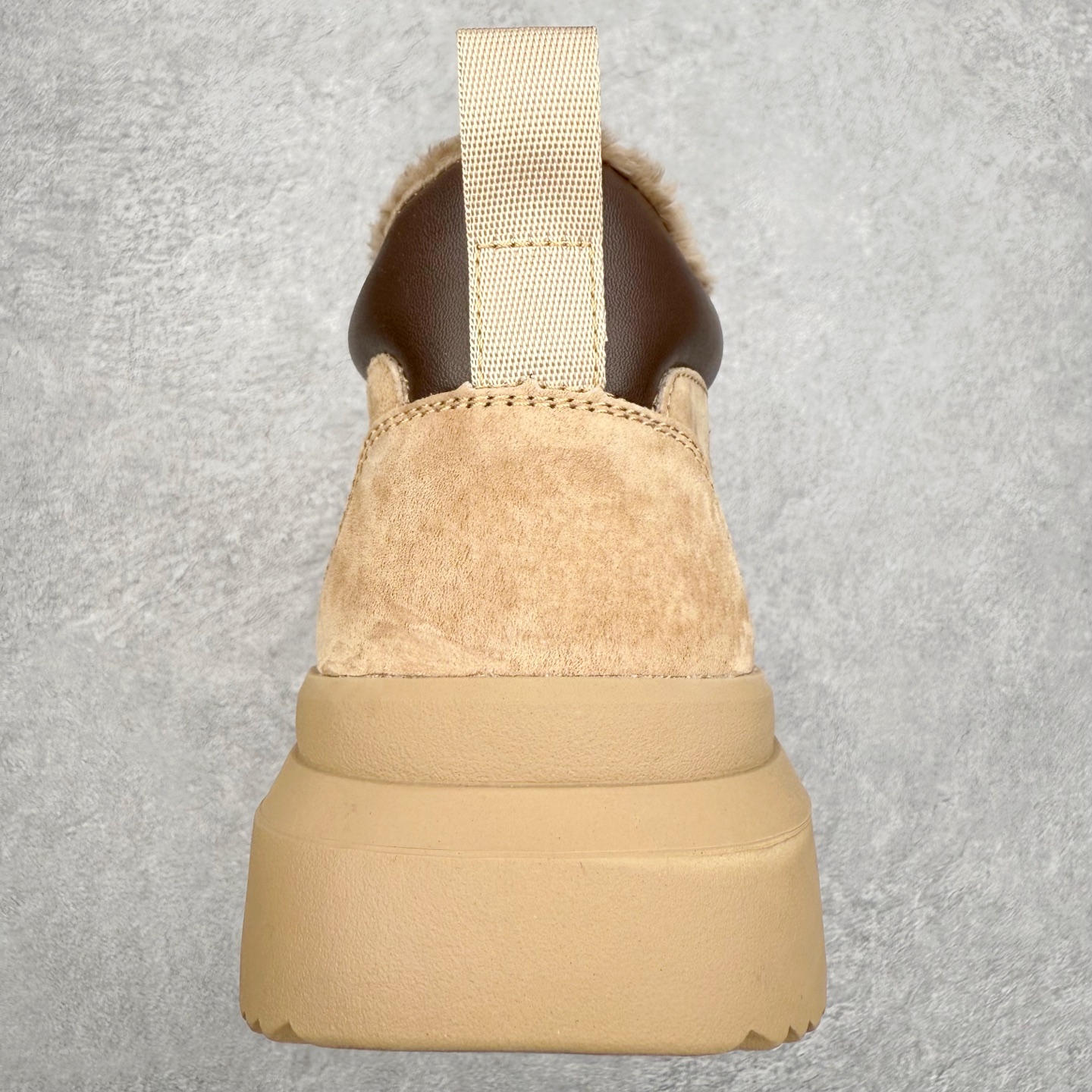 图片[8]-UGG Tasman Weather Hybrid 塔斯曼混合系列轻量休闲鞋 美国UGG秋冬新品（毛绒一体内里🔥保暖锁热）秋冬必备 户外男士高帮休闲马丁靴雪地靴系列 广东大厂品质 秋冬新款 时尚潮流搭配 面料釆用意大利进口磨砂牛皮 全鞋真牛皮材料 大底到五金都是代工厂原材料制作 好货不杀猪 首单质量严格把控 全套官网统一包装 今年冬季防寒户外专用产品 日常随意搭配 型男必备‼尺码：38-44-选品中心