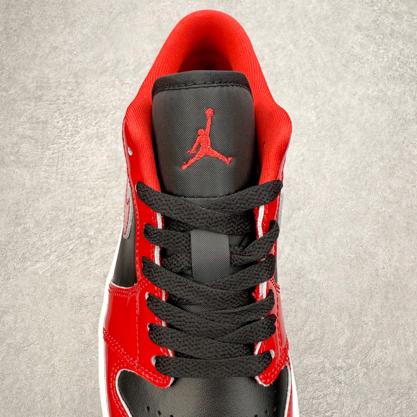 图片[5]-＃DT纯原 Air Jordan AJ1 Low 低帮 HV4089-006 终端优势供应 市面中低帮最具代表性版本没有之一 口碑大厂出品 品控大底版型不断改良更新 全套原纸板楦头开发 确保原汁原味 完美呈现版型 完美零毛边处理 原厂内置全掌气垫 价格定位良心 平台专用代工流水线出品 一眼公司既视感 拿到手的一瞬间就与众不同 碾压市面所有版本 全部原鞋开发 每一个配色都会采购原鞋确认细节 打破市面看图做货无好货之说 尺码：35.5 36 36.5 37.5 38 38.5 39 40 40.5 41 42 42.5 43 44 44.5 45 46-选品中心