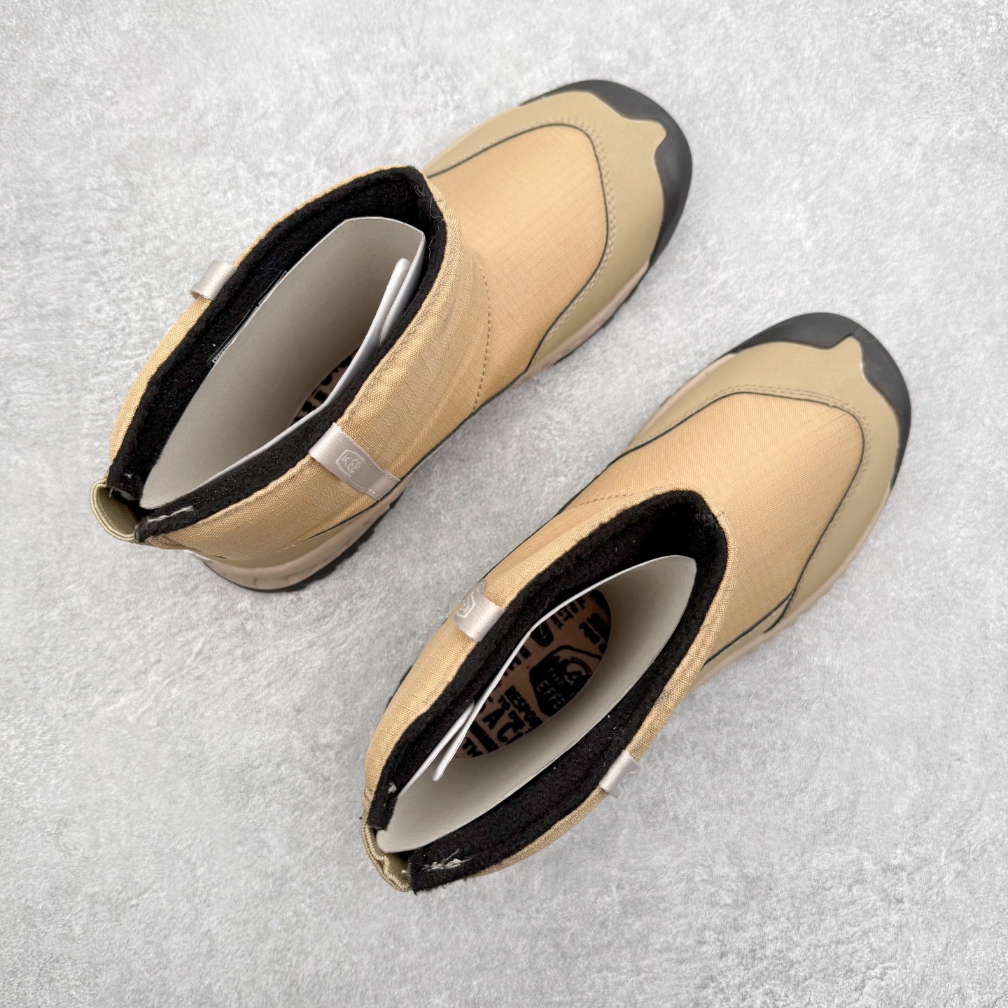 图片[3]-KEEN HOOD NXIS PULL ON WP 科恩保暖耐磨 时尚舒适 短筒 雪地靴 KEEN诞生于2003年的美国人气户外品牌，以一双“保护脚趾”且能涉足水域的户外凉鞋NEWPORT诞生为契机，开启原创制鞋之路。KEEN相信，天空之下即是户外，因为户外不一定是极具挑战性的独自冒险，也可以是与朋友、家人和宠物一同分享外面的世界。同时，KEEN从诞生之初便始终贯彻环保制鞋的理念，不断创造出优秀的原创奇履。脚踏实地，致力向善。我们想和世界产生更多交集为世界减少更多负担，和你趣户外、趣做自己、趣环保让地球和生活都变得更美好。尺码：36 36.5 37.5 38 38.5 39-选品中心