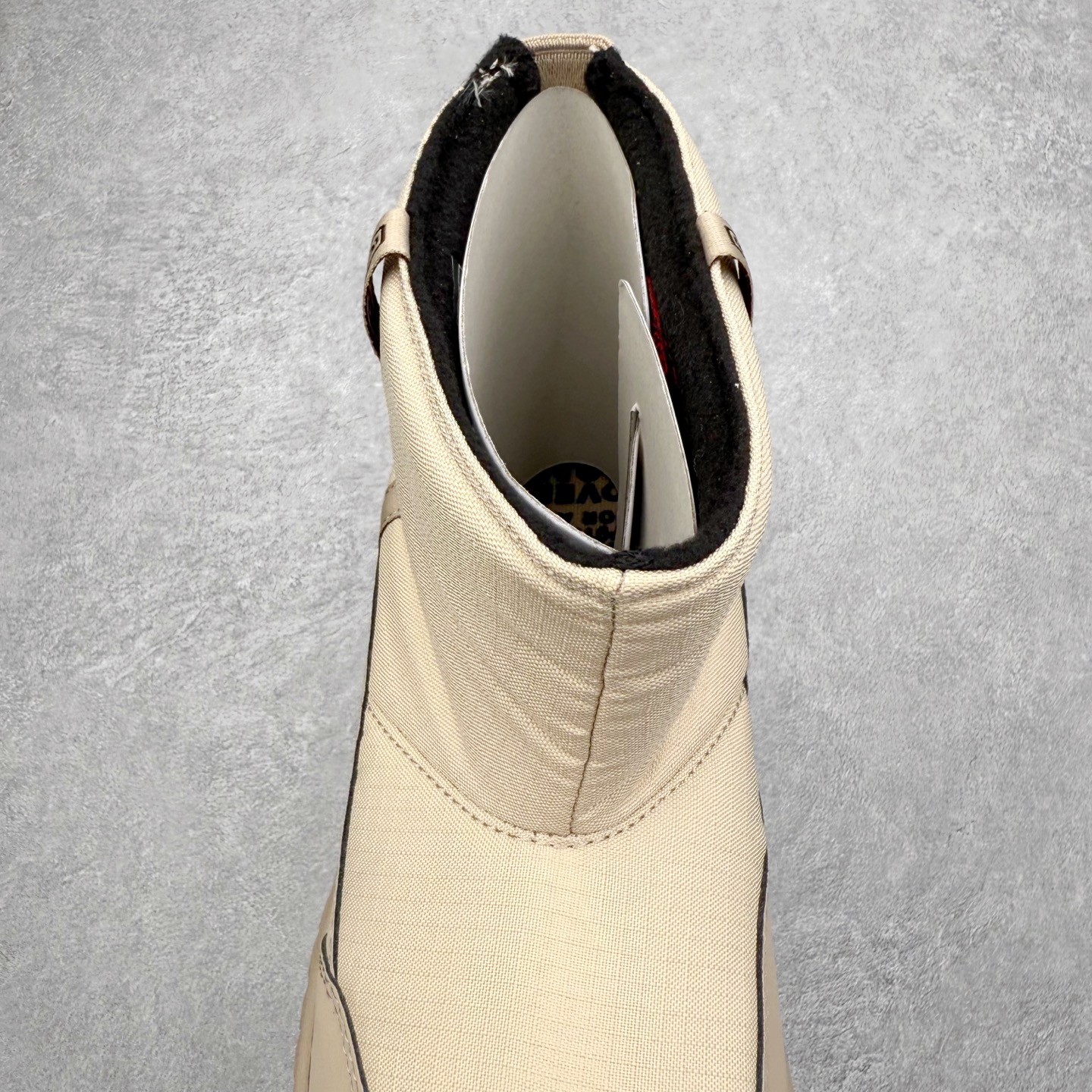 图片[5]-KEEN HOOD NXIS PULL ON WP 科恩保暖耐磨 时尚舒适 短筒 雪地靴 KEEN诞生于2003年的美国人气户外品牌，以一双“保护脚趾”且能涉足水域的户外凉鞋NEWPORT诞生为契机，开启原创制鞋之路。KEEN相信，天空之下即是户外，因为户外不一定是极具挑战性的独自冒险，也可以是与朋友、家人和宠物一同分享外面的世界。同时，KEEN从诞生之初便始终贯彻环保制鞋的理念，不断创造出优秀的原创奇履。脚踏实地，致力向善。我们想和世界产生更多交集为世界减少更多负担，和你趣户外、趣做自己、趣环保让地球和生活都变得更美好。尺码：36 36.5 37.5 38 38.5 39-选品中心