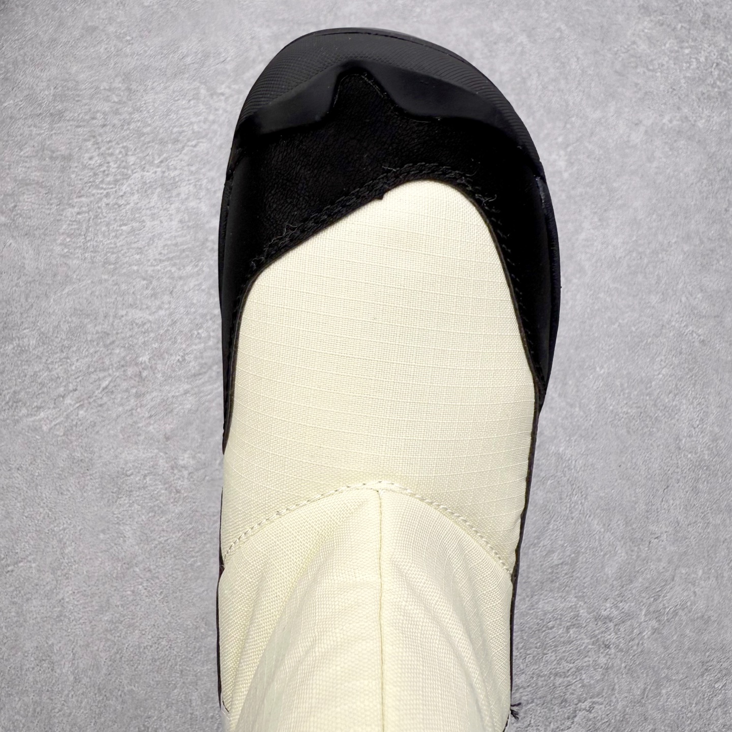 图片[4]-KEEN HOOD NXIS PULL ON WP 科恩保暖耐磨 时尚舒适 短筒 雪地靴 KEEN诞生于2003年的美国人气户外品牌，以一双“保护脚趾”且能涉足水域的户外凉鞋NEWPORT诞生为契机，开启原创制鞋之路。KEEN相信，天空之下即是户外，因为户外不一定是极具挑战性的独自冒险，也可以是与朋友、家人和宠物一同分享外面的世界。同时，KEEN从诞生之初便始终贯彻环保制鞋的理念，不断创造出优秀的原创奇履。脚踏实地，致力向善。我们想和世界产生更多交集为世界减少更多负担，和你趣户外、趣做自己、趣环保让地球和生活都变得更美好。尺码：36 36.5 37.5 38 38.5 39-选品中心