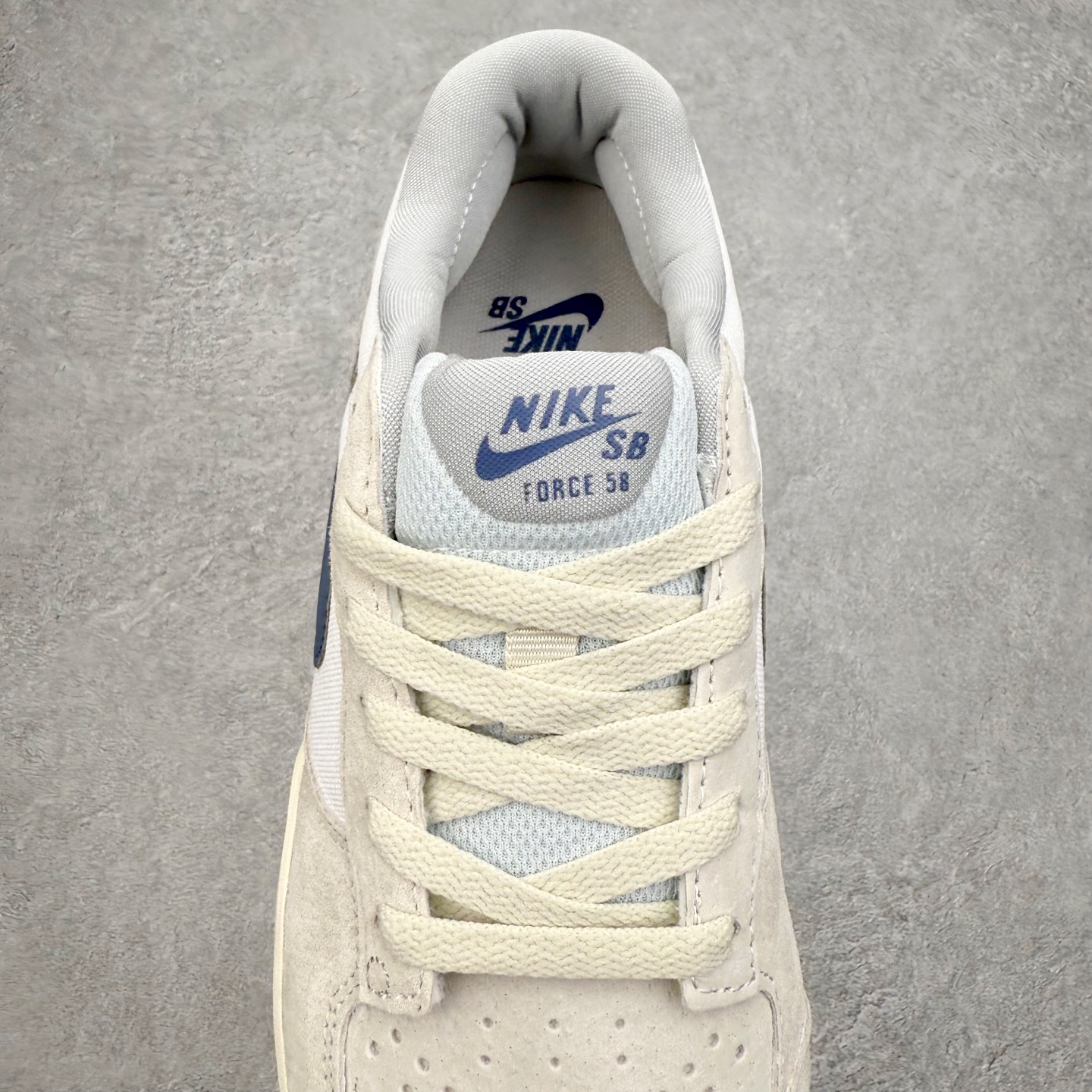 图片[5]-NK SB Force 58 空军58系列低帮休闲运动滑板板鞋 鞋面由帆布和麂皮拼接 层次感丰富 搭配硫化外底 耐磨耐穿 鞋舌及中底后跟处饰有SB Logo 表明鞋款身份 采用包边设计 经久耐穿 硫化结构则有效提升灵活性 穿上这款全新推出的创意力作 助你耀动街头 尺码：36 36.5 37.5 38 38.5 39 40 40.5 41 42 42.5 43 44 45-选品中心