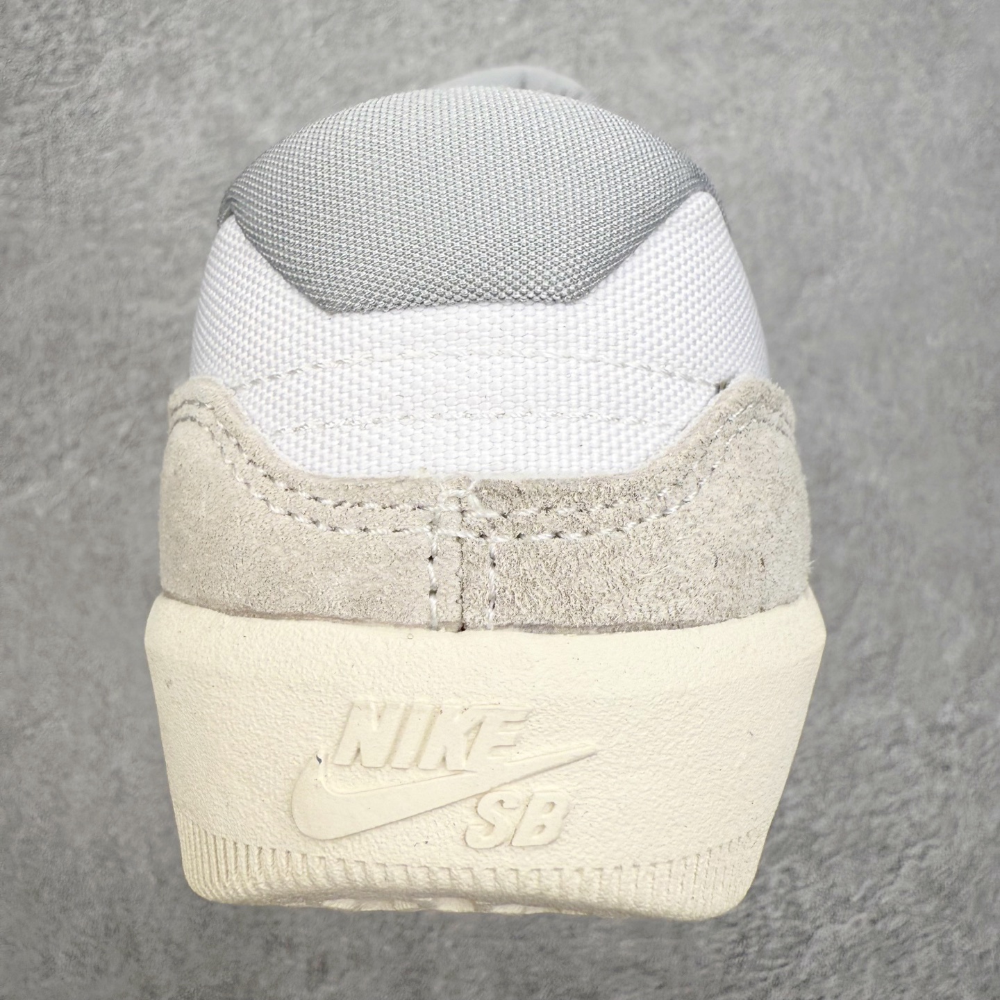 图片[8]-NK SB Force 58 空军58系列低帮休闲运动滑板板鞋 鞋面由帆布和麂皮拼接 层次感丰富 搭配硫化外底 耐磨耐穿 鞋舌及中底后跟处饰有SB Logo 表明鞋款身份 采用包边设计 经久耐穿 硫化结构则有效提升灵活性 穿上这款全新推出的创意力作 助你耀动街头 尺码：36 36.5 37.5 38 38.5 39 40 40.5 41 42 42.5 43 44 45-选品中心