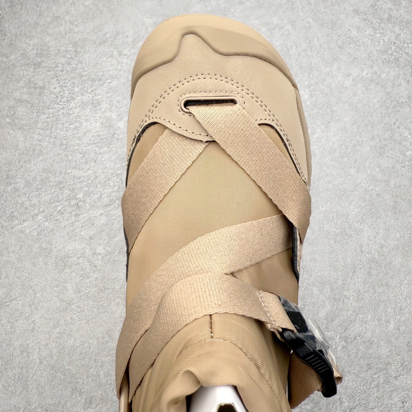 图片[4]-KEEN HOOD NXIS PULL ON WP 科恩保暖耐磨 时尚舒适 短筒 雪地靴 KEEN诞生于2003年的美国人气户外品牌，以一双“保护脚趾”且能涉足水域的户外凉鞋NEWPORT诞生为契机，开启原创制鞋之路。KEEN相信，天空之下即是户外，因为户外不一定是极具挑战性的独自冒险，也可以是与朋友、家人和宠物一同分享外面的世界。同时，KEEN从诞生之初便始终贯彻环保制鞋的理念，不断创造出优秀的原创奇履。脚踏实地，致力向善。我们想和世界产生更多交集为世界减少更多负担，和你趣户外、趣做自己、趣环保让地球和生活都变得更美好。尺码：36 36.5 37.5 38 38.5 39-选品中心