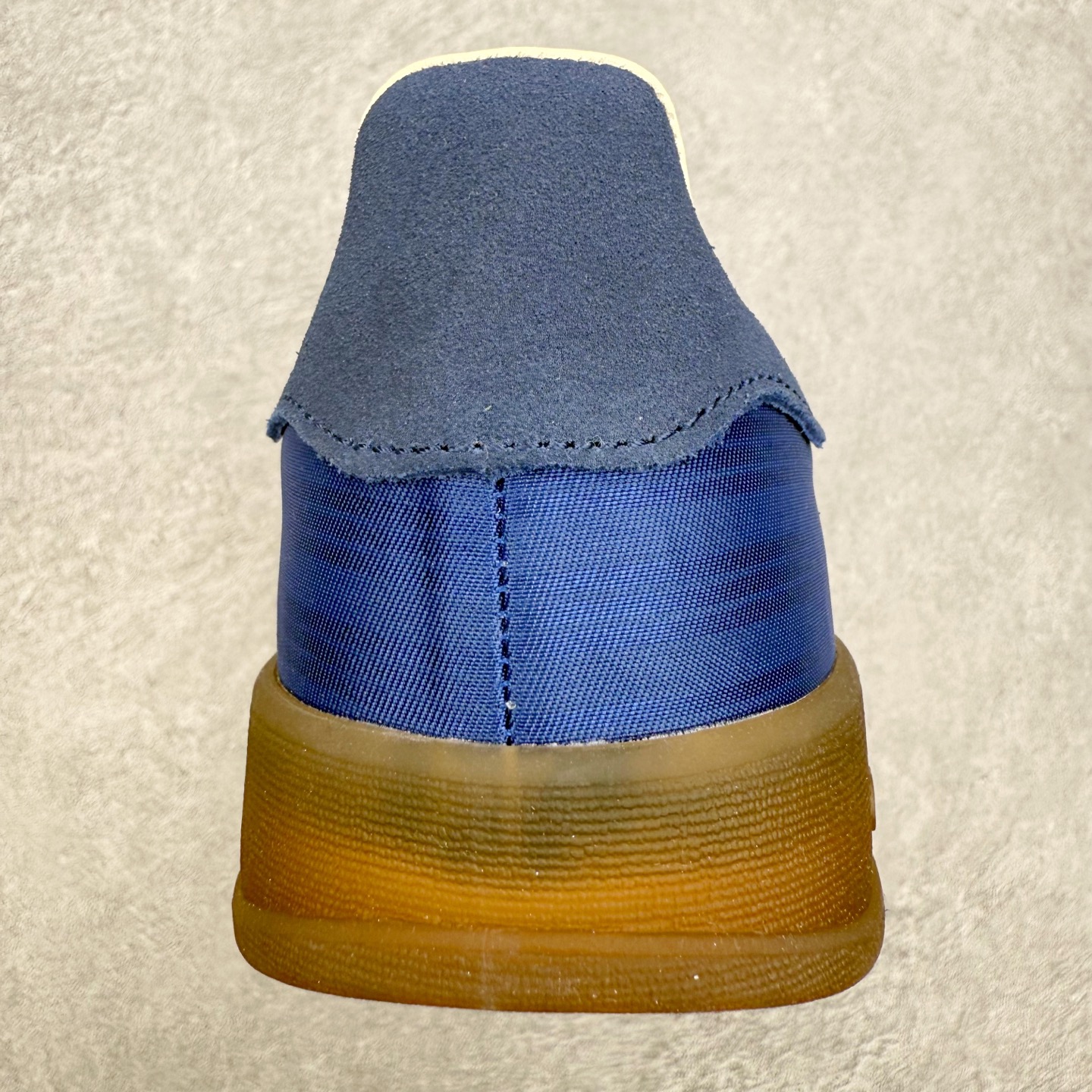 图片[8]-AD Gazelle Indoor Trainers 羚羊内训系列低帮复古百搭休闲运动德训风板鞋 JS1410 90年代经典的复刻版！自60年代以足球训练鞋面世以来,Gazelle就以其经典设计席卷全球。1991年版本的复刻,再造经典Gazelle。采用皮革打造,搭配浊色细节,让这款经典更加简约。尺码：36 36⅔ 37⅓ 38 38⅔ 39⅓ 40 40⅔ 41⅓ 42 42⅔ 43⅓ 44⅓ 44⅔ 45-选品中心