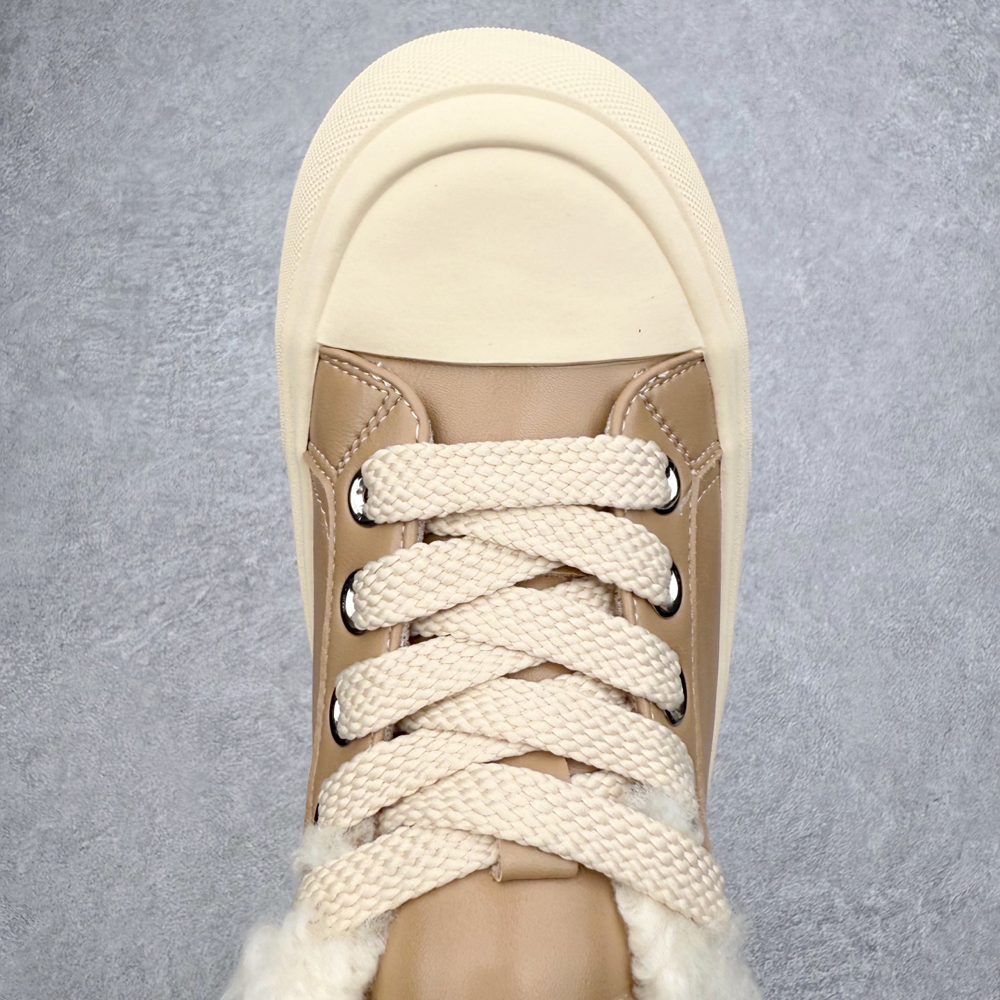 图片[4]-GG-CC 保暖休闲毛毛鞋 百搭通勤轻便舒适 包裹性增高防滑 低帮 加绒板鞋 女款 实拍调校N版已经零色差零失真 百分百还原实物色彩所见即所得 不存在货不对板色差等低级问题 选购参考实物拍摄 不混卖不参货 只用心做好货严格选品 承诺混一赔十 尺码：35 36 37 38 39 40-选品中心