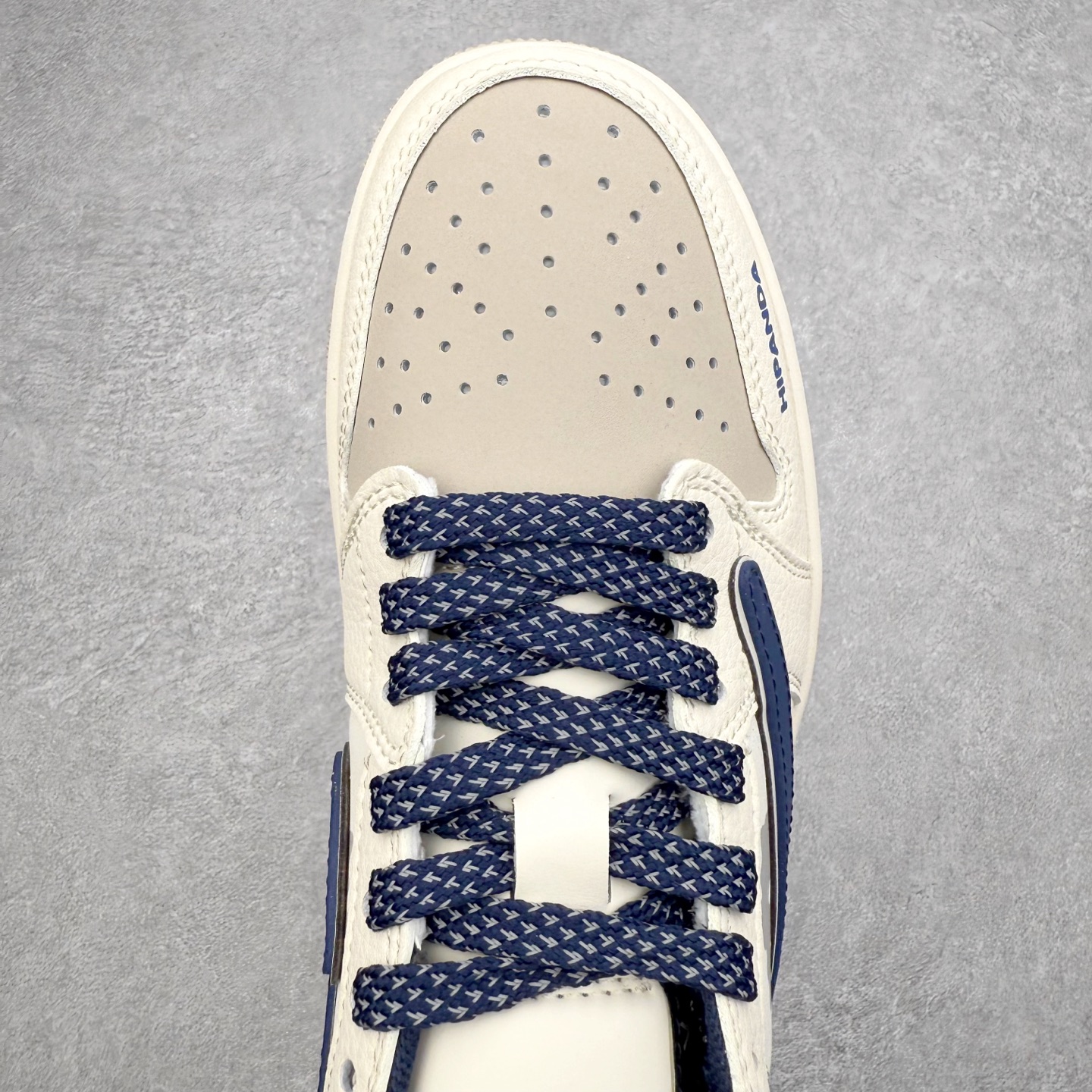 图片[4]-TS x Air Jordan AJ1 Low 倒钩低帮联名定制配色 XD0798-310 原厂内置气垫魔块 A模大底 头层小牛皮 鞋舌AJ原厂专用牛津布+AJ专用反口珍珠布+原厂无杂质高弹内里海棉+特殊封边弹力鞋带 实拍调校N版已经零色差零失真 百分百还原实物色彩所见即所得 不存在货不对板色差等低级问题 选购参考实物拍摄 不混卖不参货 只用心做好货严格选品 承诺混一赔十 尺码：36 36.5 37.5 38 38.5 39 40 40.5 41 42 42.5 43 44 44.5 45-选品中心