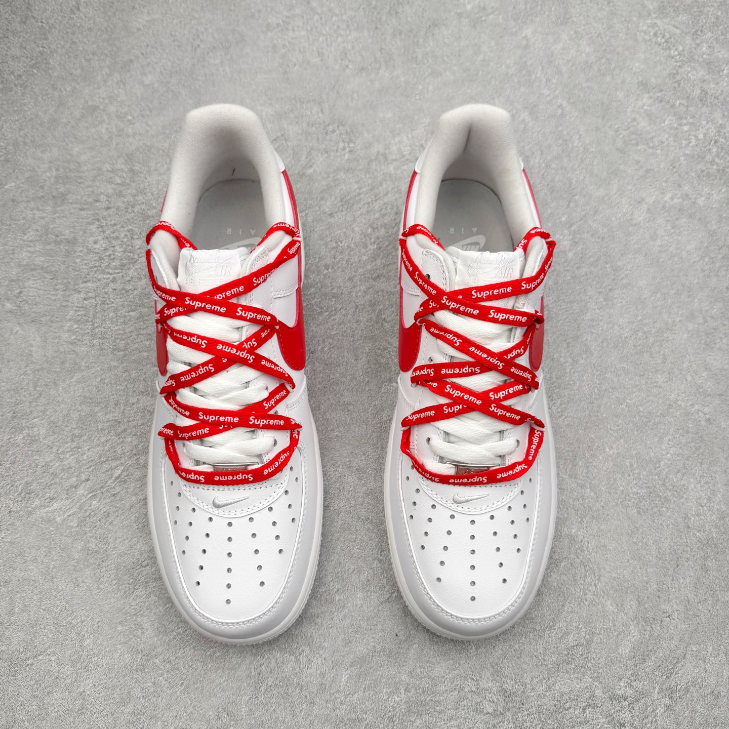 图片[2]-NK Air Force 1´07 Low 空军一号低帮百搭休闲运动板鞋 UP9225-101 柔软、弹性十足的缓震性能和出色的中底设计 横跨复古与现代的外型结合 造就出风靡全球 三十多年的Force 1 直到今天还深受青睐 实拍调校N版已经零色差零失真 百分百还原实物色彩所见即所得 不存在货不对板色差等低级问题 选购参考实物拍摄 不混卖不参货 只用心做好货严格选品 承诺混一赔十 尺码：36 36.5 37.5 38 38.5 39 40 40.5 41 42 42.5 43 44 44.5 45-选品中心