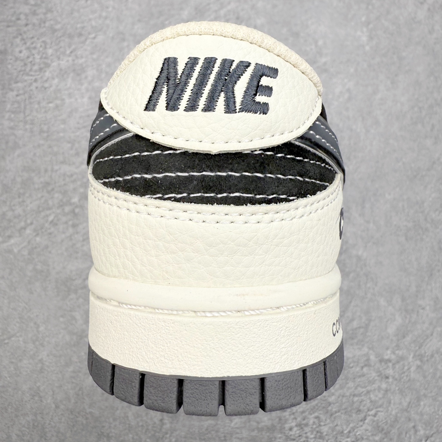 图片[8]-＃纯原福利 NK Dunk Low 定制配色 大厂出品 极力推荐 原装头层材料 独家版型蒸餾加工帶來的是更好的视觉和脚感体验大厂纯原品质出货 清洁度 电绣工艺 皮料切割干净无任何毛边 细节完美 尺码：36 36.5 37.5 38 38.5 39 40 40.5 41 42 42.5 43 44 44.5 45-选品中心